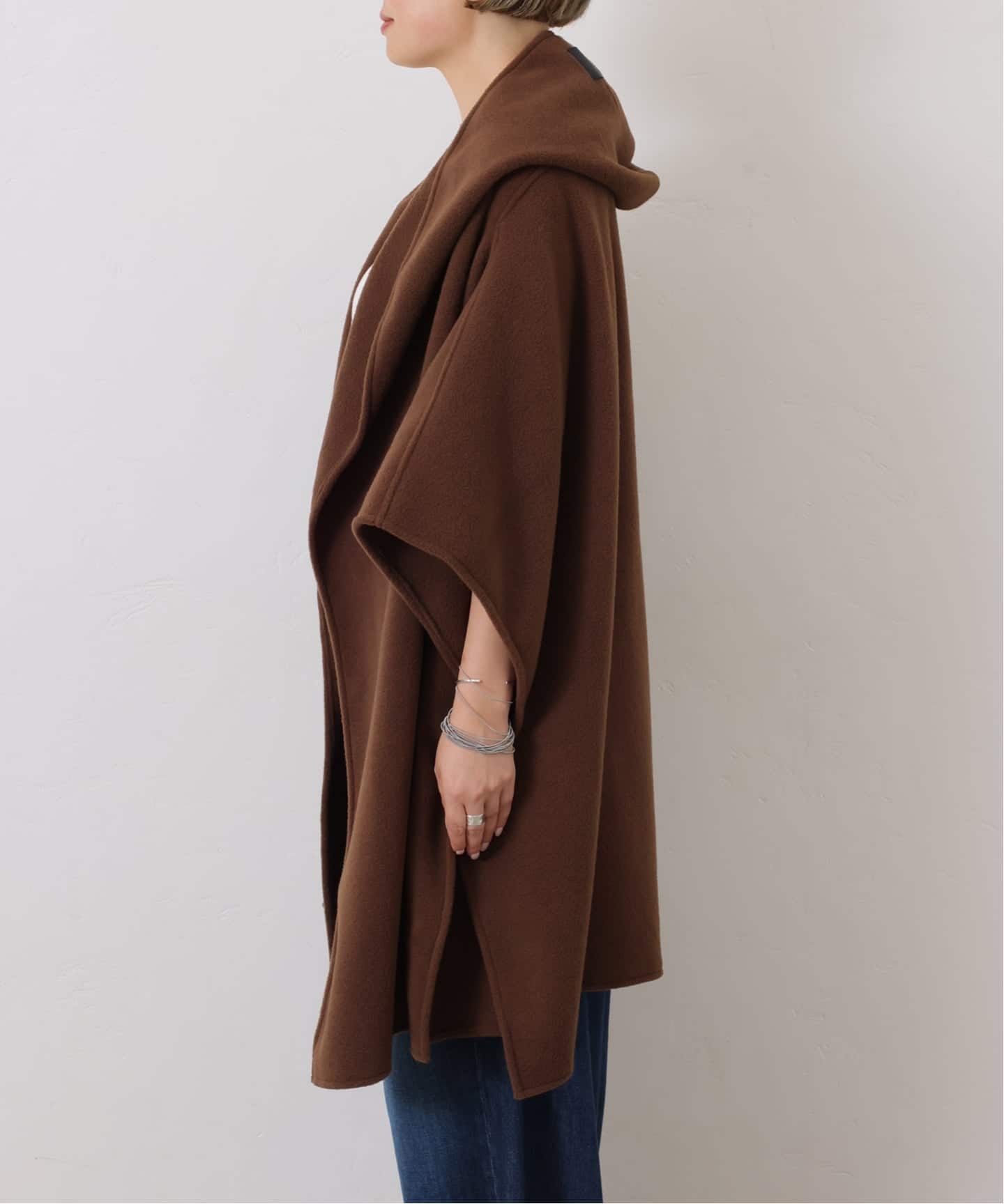 COGTHEBIGSMOKE】GITTY HOODED CAPE（ポンチョ・マント）｜journal