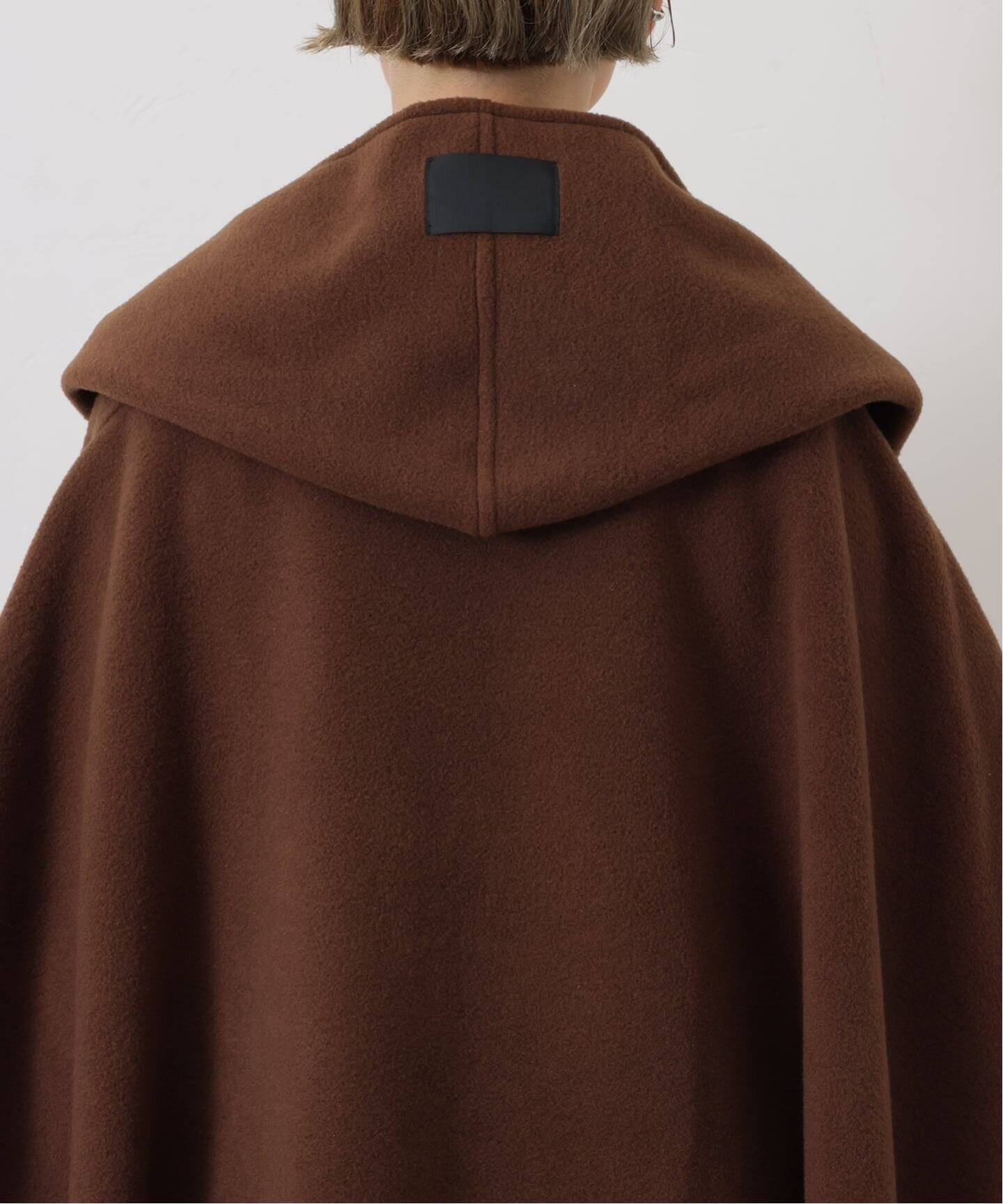 予約》【COGTHEBIGSMOKE】GITTY HOODED CAPE（ポンチョ・マント