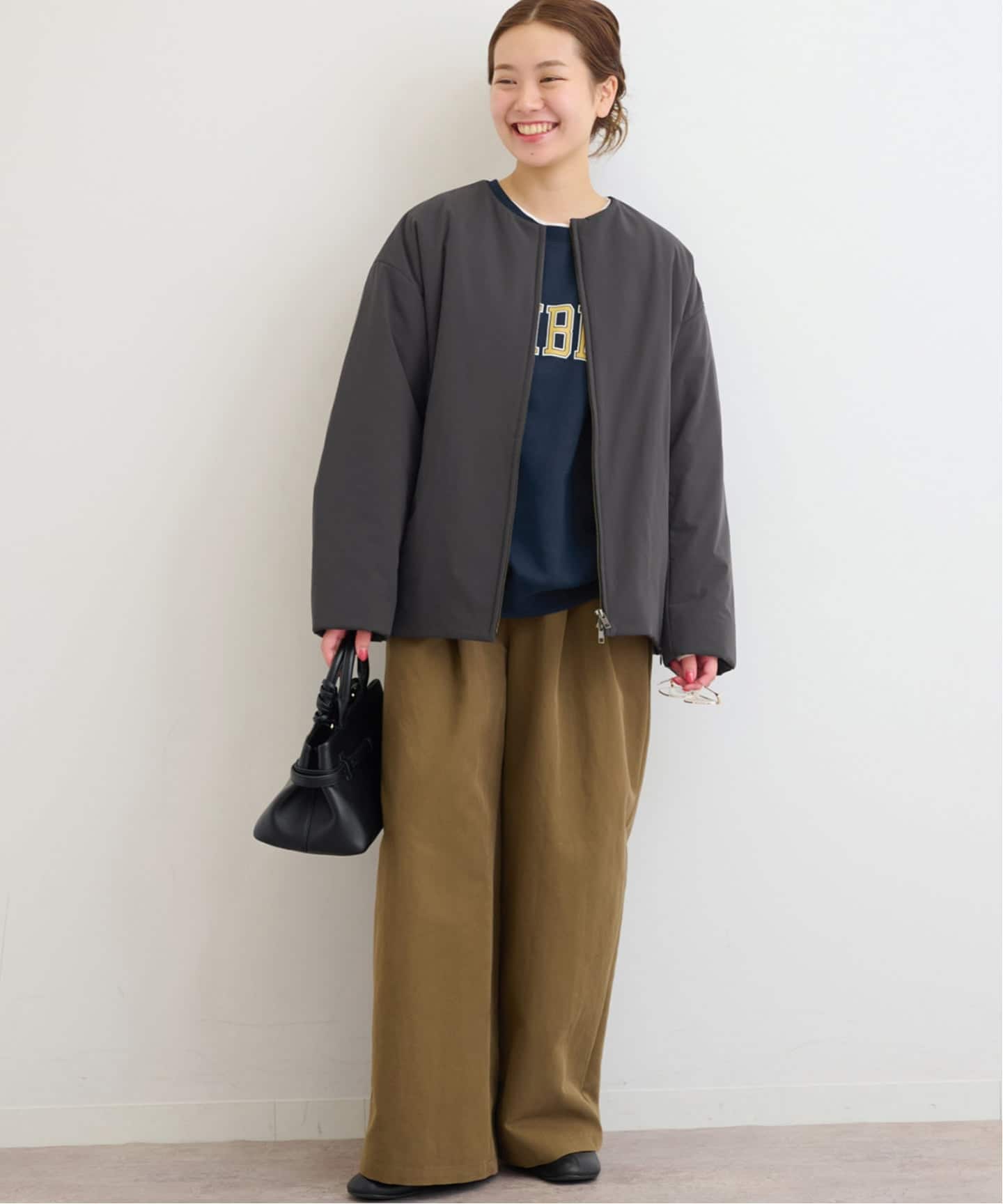 【新品】パフィーノーカラーサイドジップブルゾン パフィーノーカラーサイドジップブルゾン（中綿・キルティング