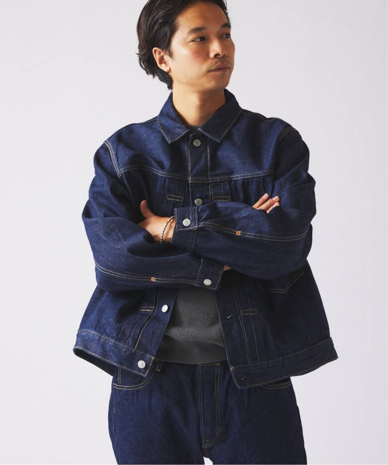 予約》LEVI