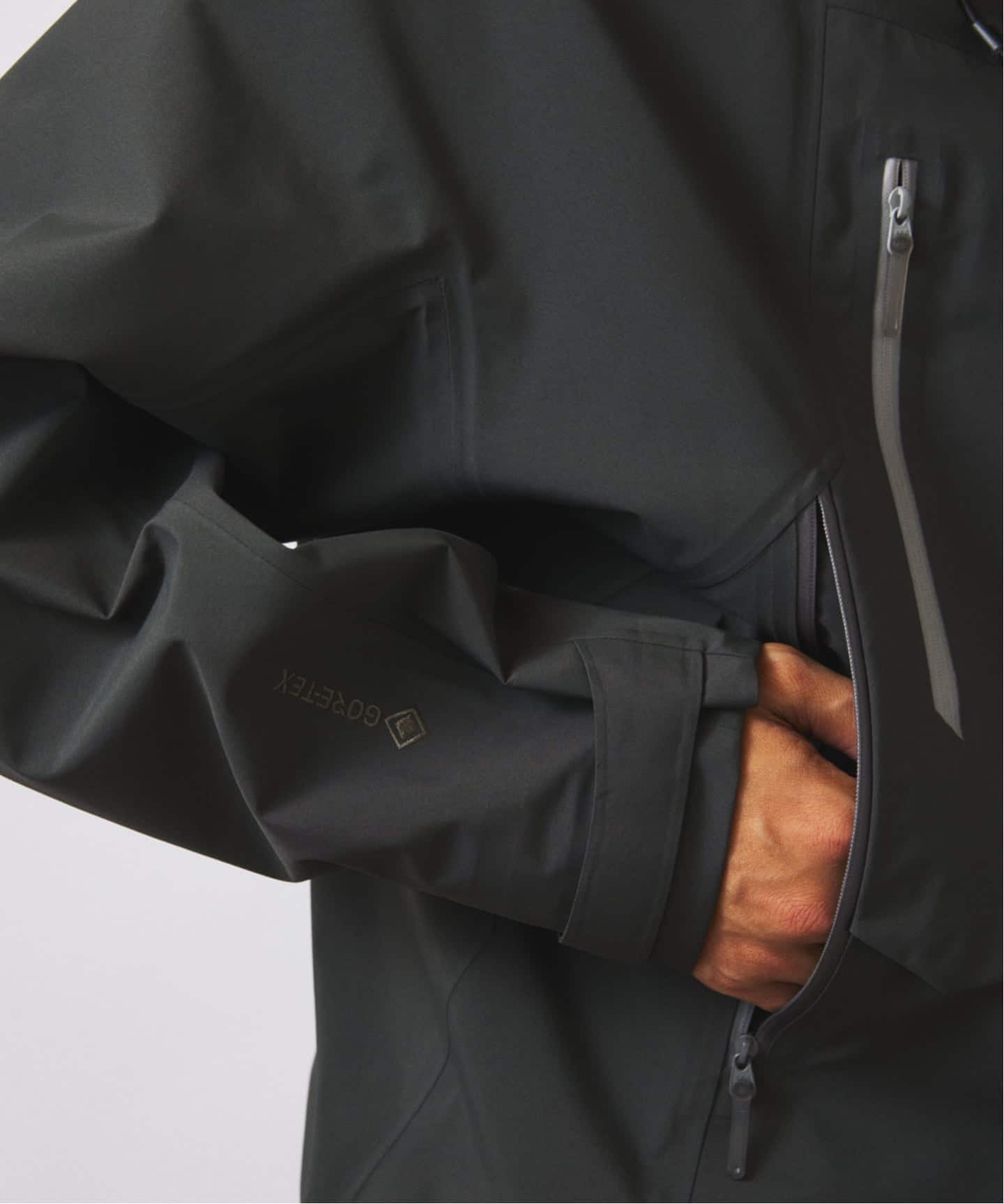 DESCENTE | ALLTERRAIN 81 ゴアテックスジャケット黒M デサント オルテライン DESCENTE ALLTERRAIN 【81】ゴアテックス