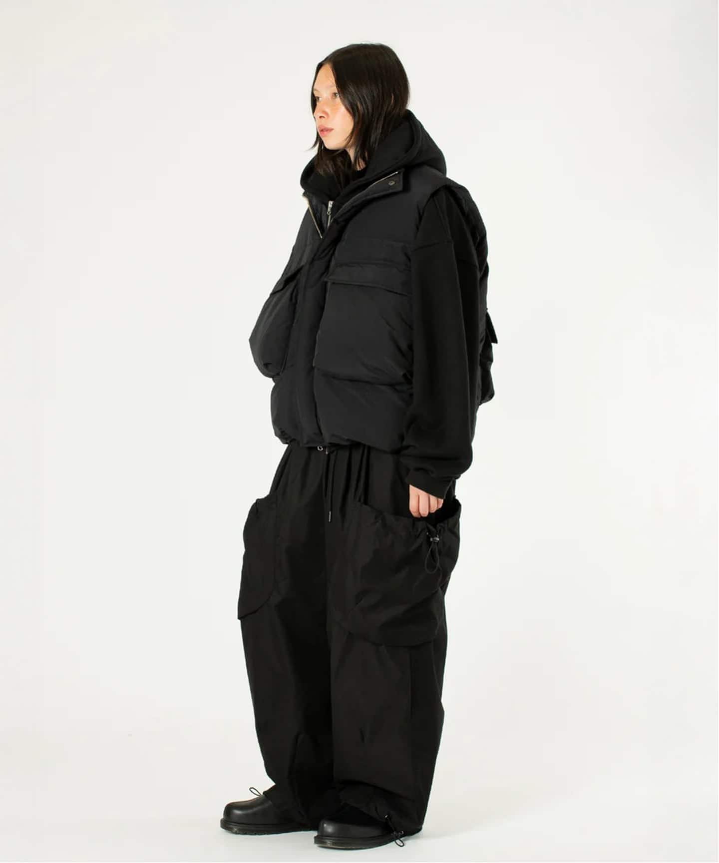 SUPPLY TOKYO Nylon Puffer Vest Black ベスト Estudio Niksen / エストゥディオ・ニクセン Down Puffer Vest（ダウン