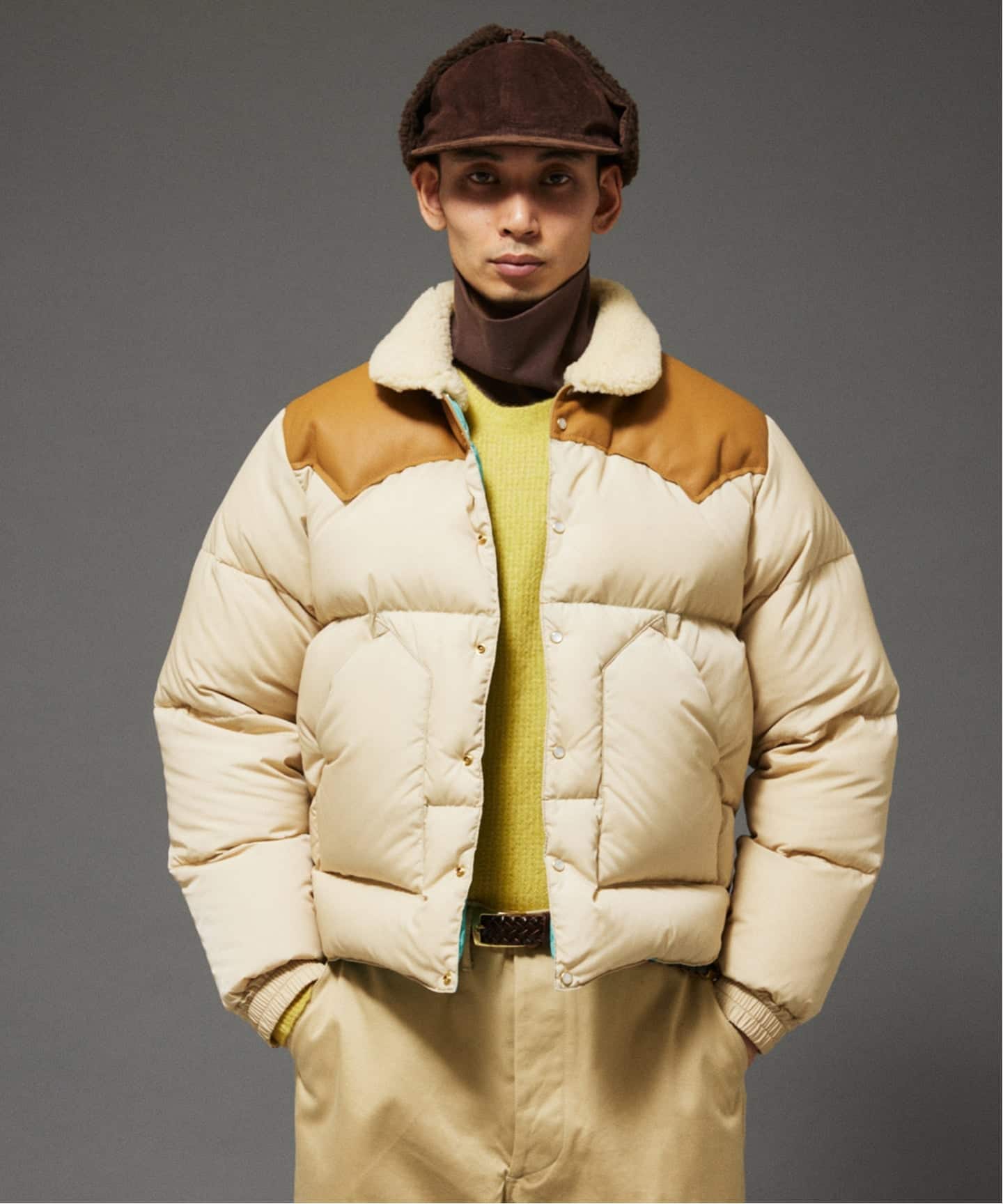 極美品　2024AW 今期モデル　ロッキーマウンテン　ダウンジャケット　モカ Rocky Mountain FeatherBed（ロッキーマウンテンフェザーベッド