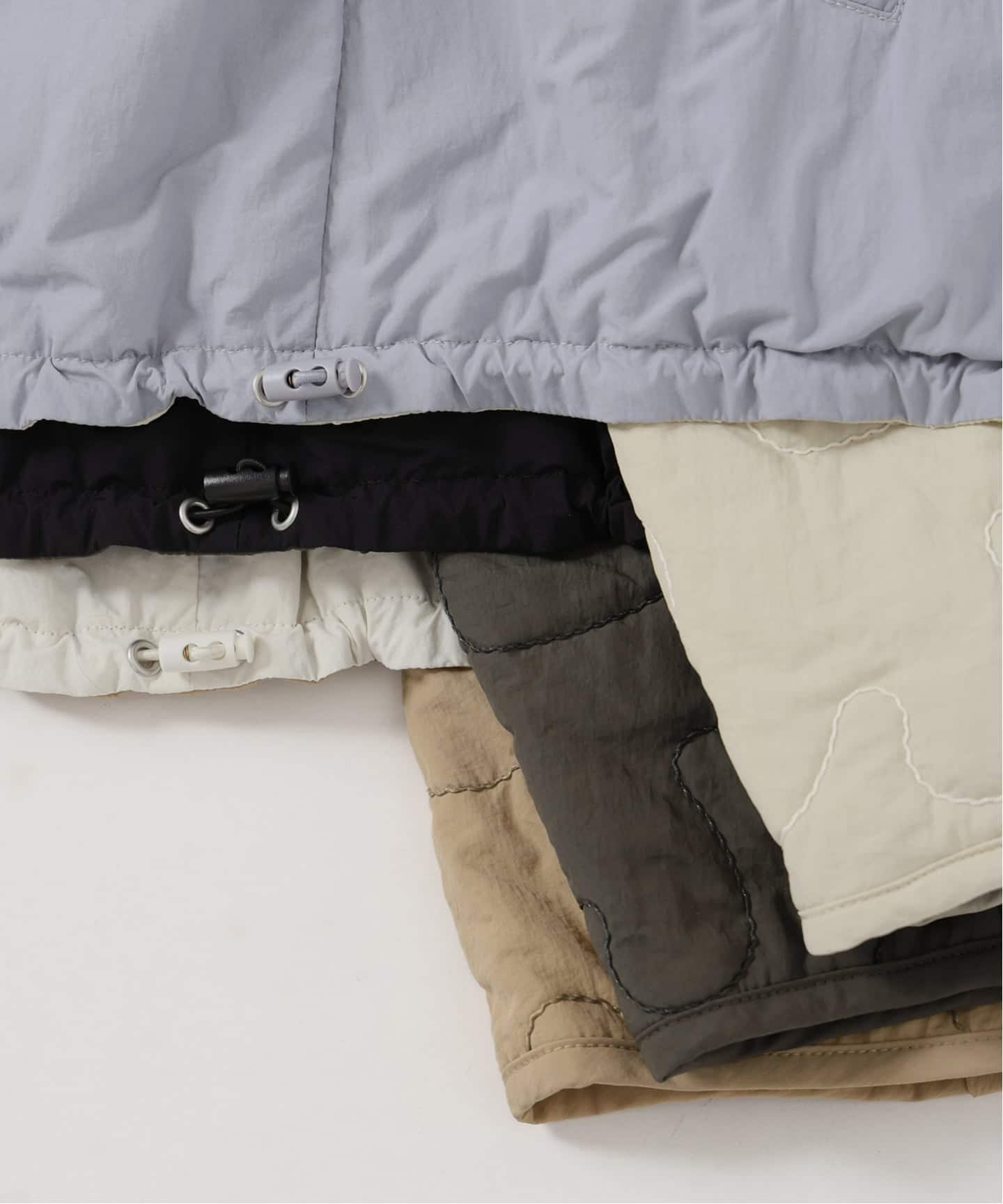 保温性 / ナイロンタフタ / 刺繍キルトリバーシブルブルゾン（その他