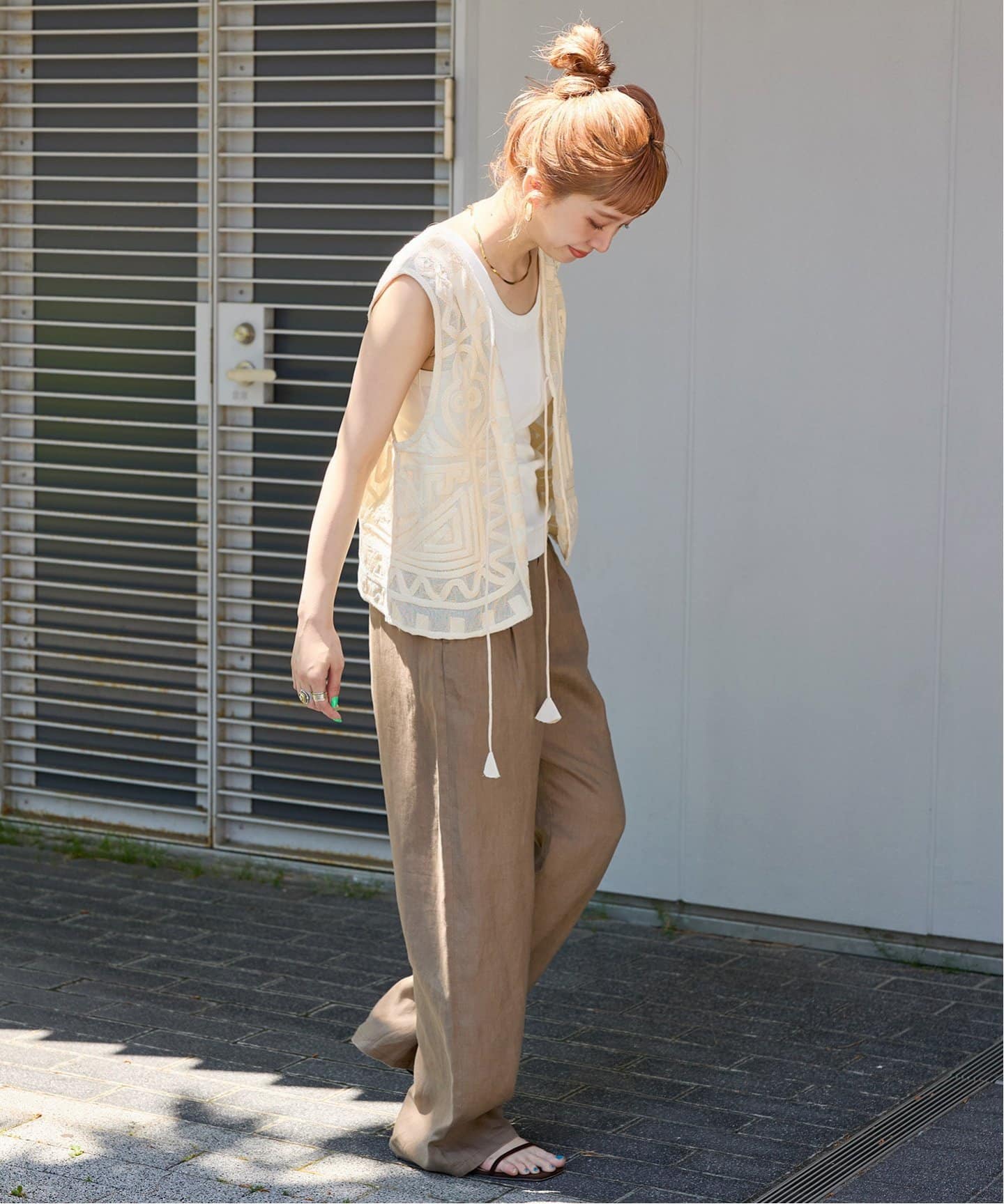 追加》【WEB限定】手洗い可 / メッシュ刺繍ベスト（ベスト）｜B.C