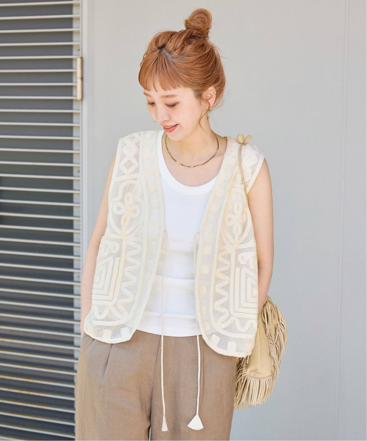 追加予約》【WEB限定】手洗い可 / メッシュ刺繍ベスト（ベスト