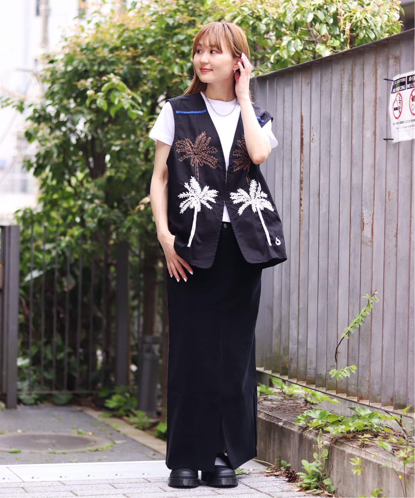 ベスト ジレ 「NOMARHYTHM TEXTILE」Palm Tree Hand Embroidery Vest レディース メンズ NOMARHYTHM TEXTILE】Palm Tree Hand Embroidery Vest（ベスト
