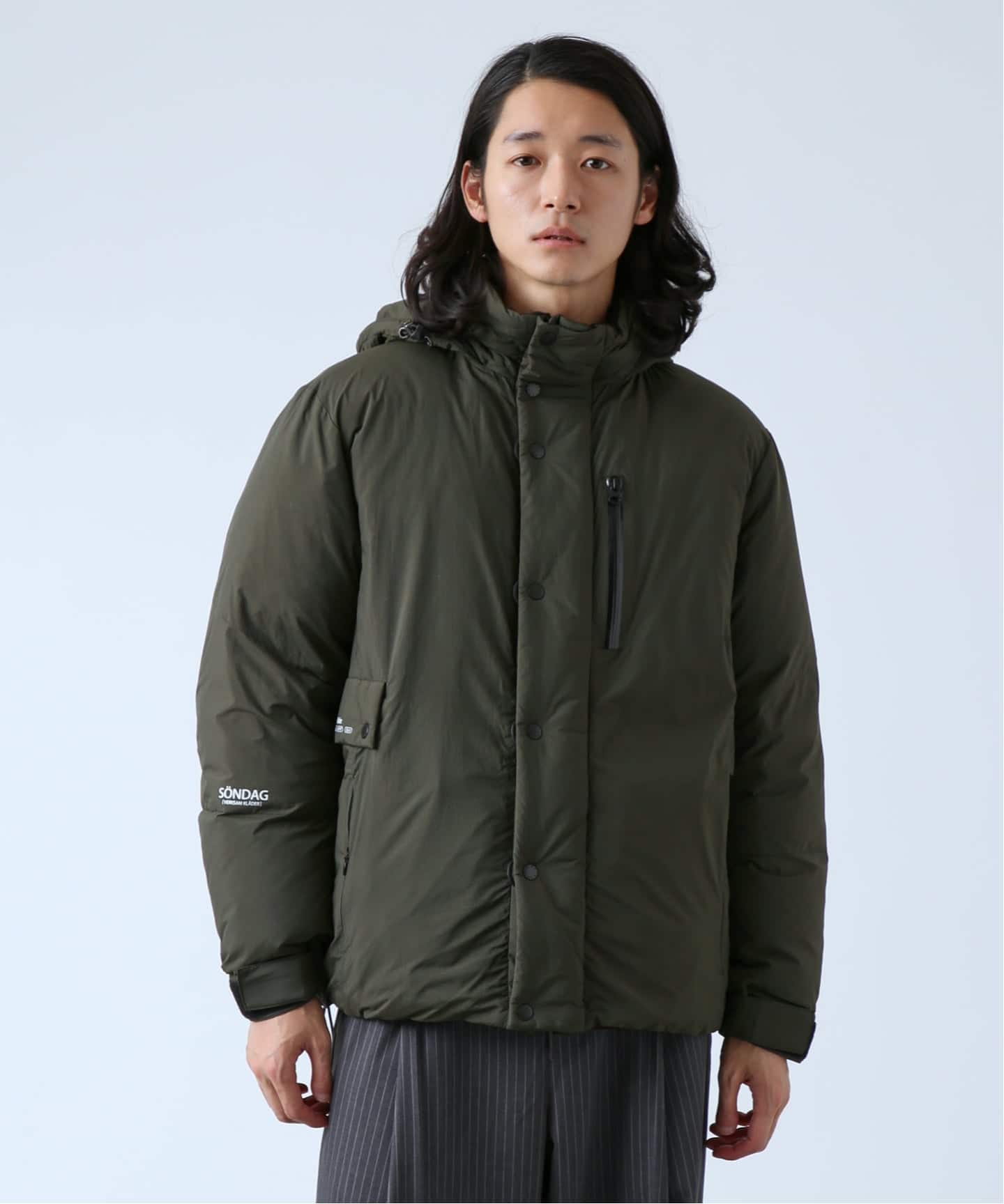   オリーブ ダウンジャケット 中古・古着通販】LEVI'S (リーバイス) ダウンジャケット オリーブ