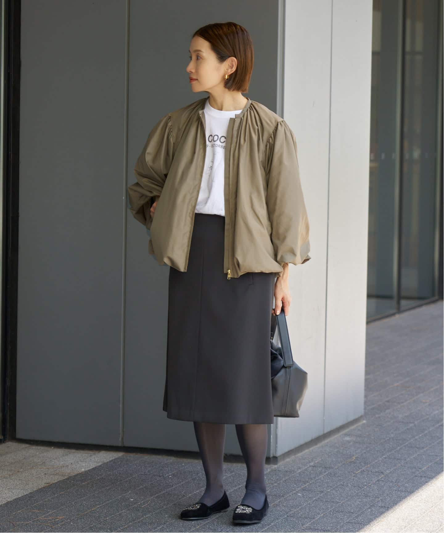 ヴェルメイユパーイエナギャザーブルゾン ジャケットドロストiena 茶系ベージュ VERMEIL par iena（ブルゾン）のフリマアイテム一覧