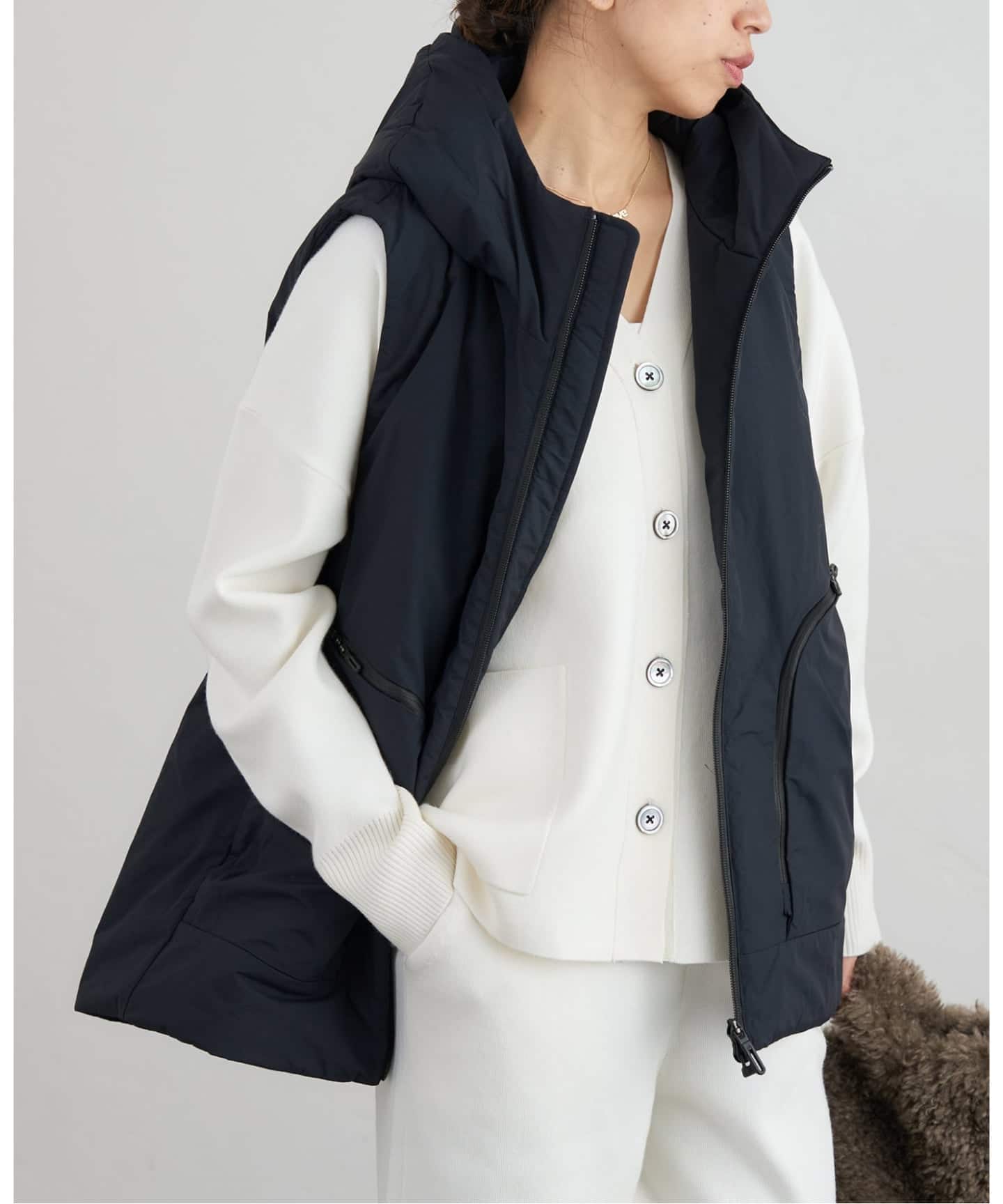 DESCENTE ALLTERRAIN INSULATED LIGHTWEIGHT VEST ダウンベスト