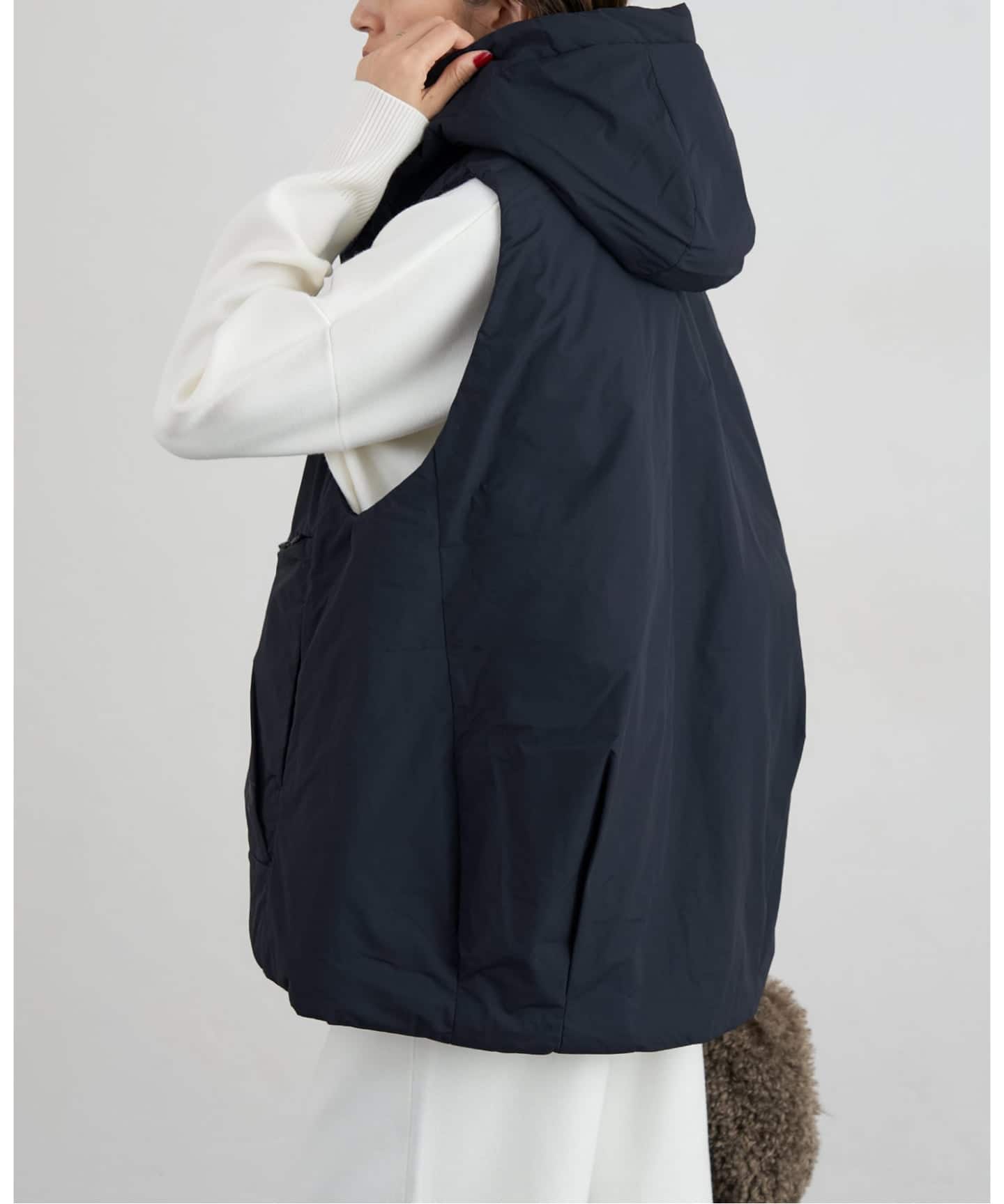 DESCENTE ALLTERRAIN INSULATED LIGHTWEIGHT VEST ダウンベスト