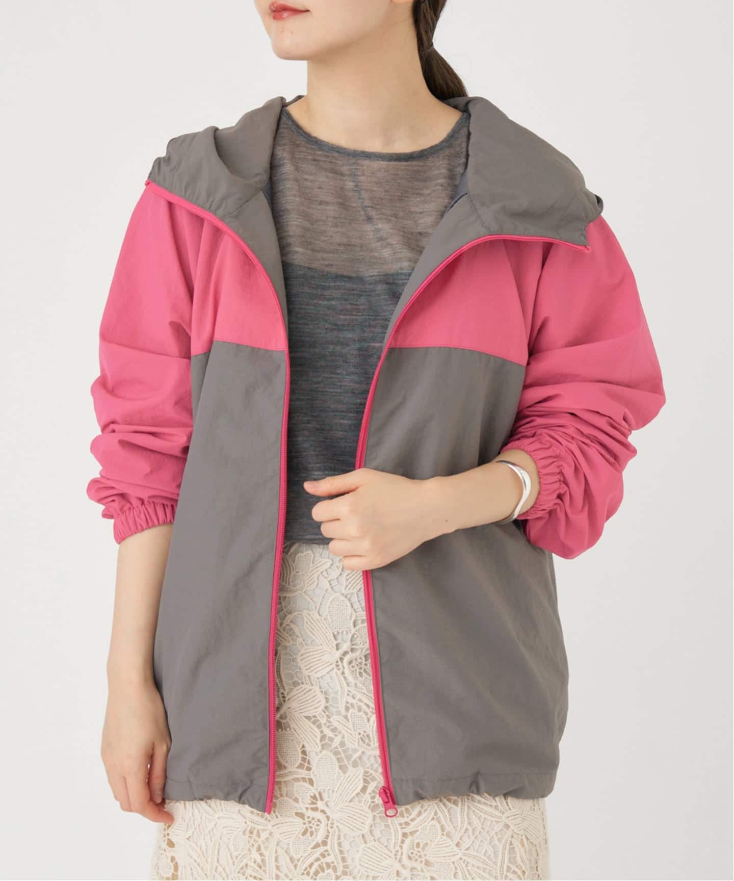 LA HUTTE/ラ ユット カラーフードパーカー（マウンテンパーカー