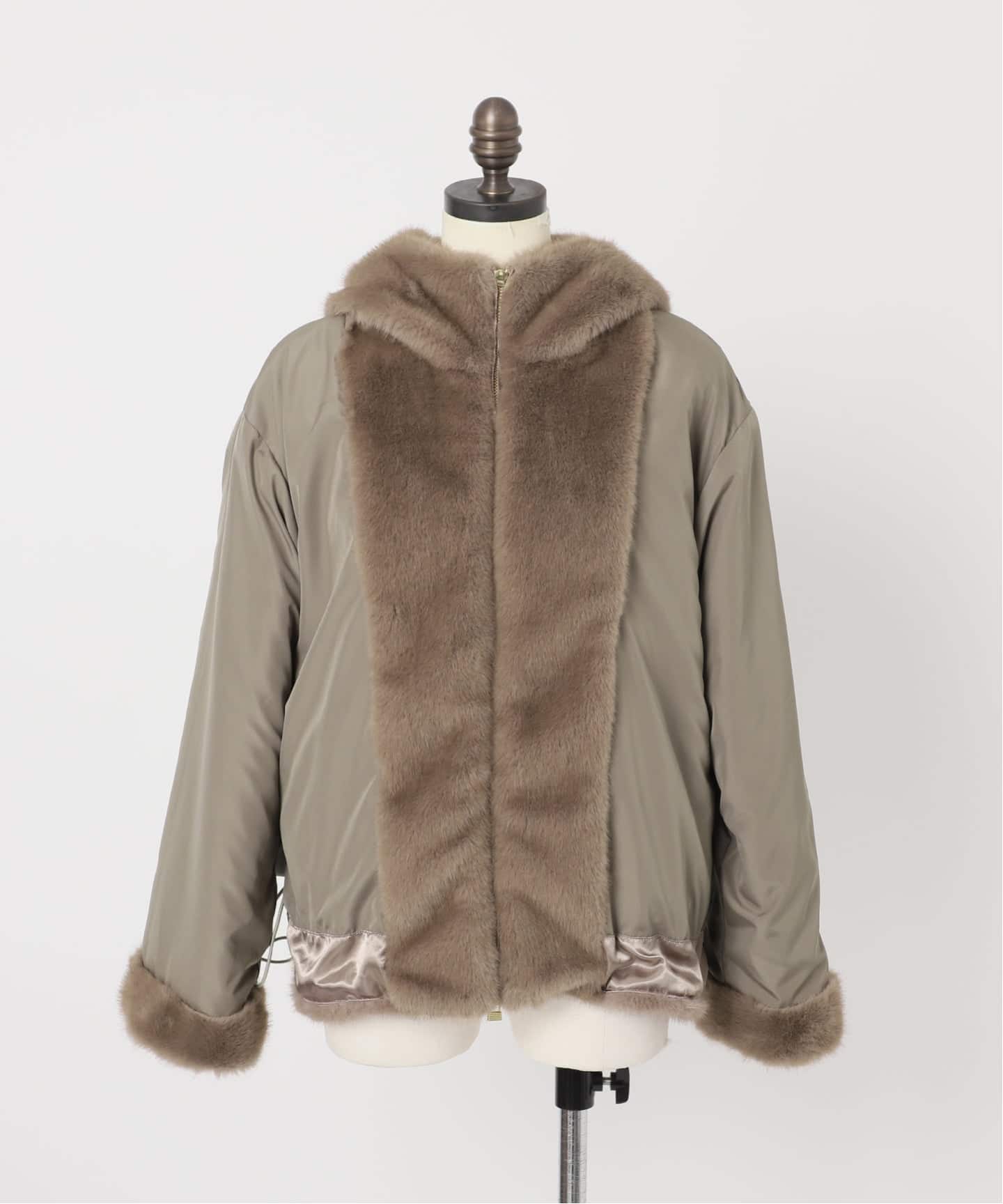 WEB限定/追加》FAKEファーフードブルゾン（その他ブルゾン／アウター