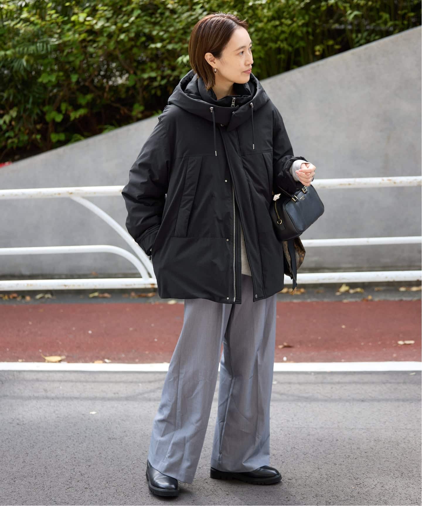 フェザーライト撥水モンスターダウン（ダウンジャケット）｜SLOBE IENA