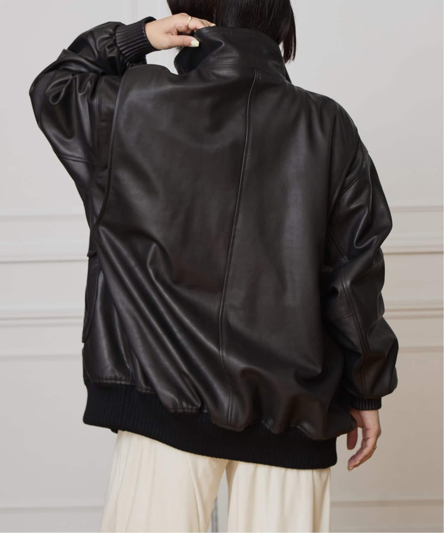 予約》IENA LA BOUCLE レザースタンドネックブルゾン（レザー