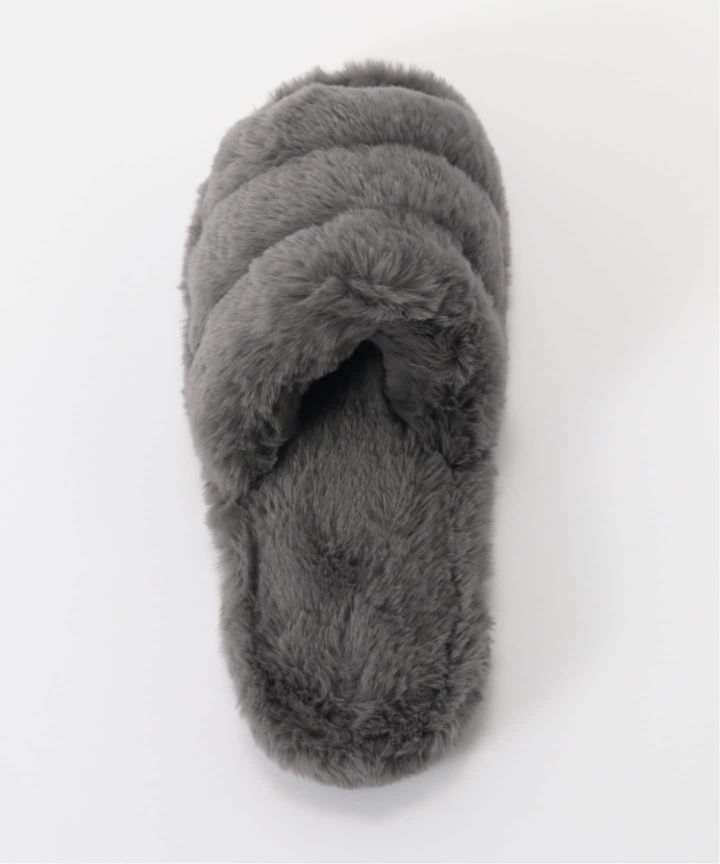 SLIPPER PUFFY FUR フェイクファー スリッパ（ルームシューズ