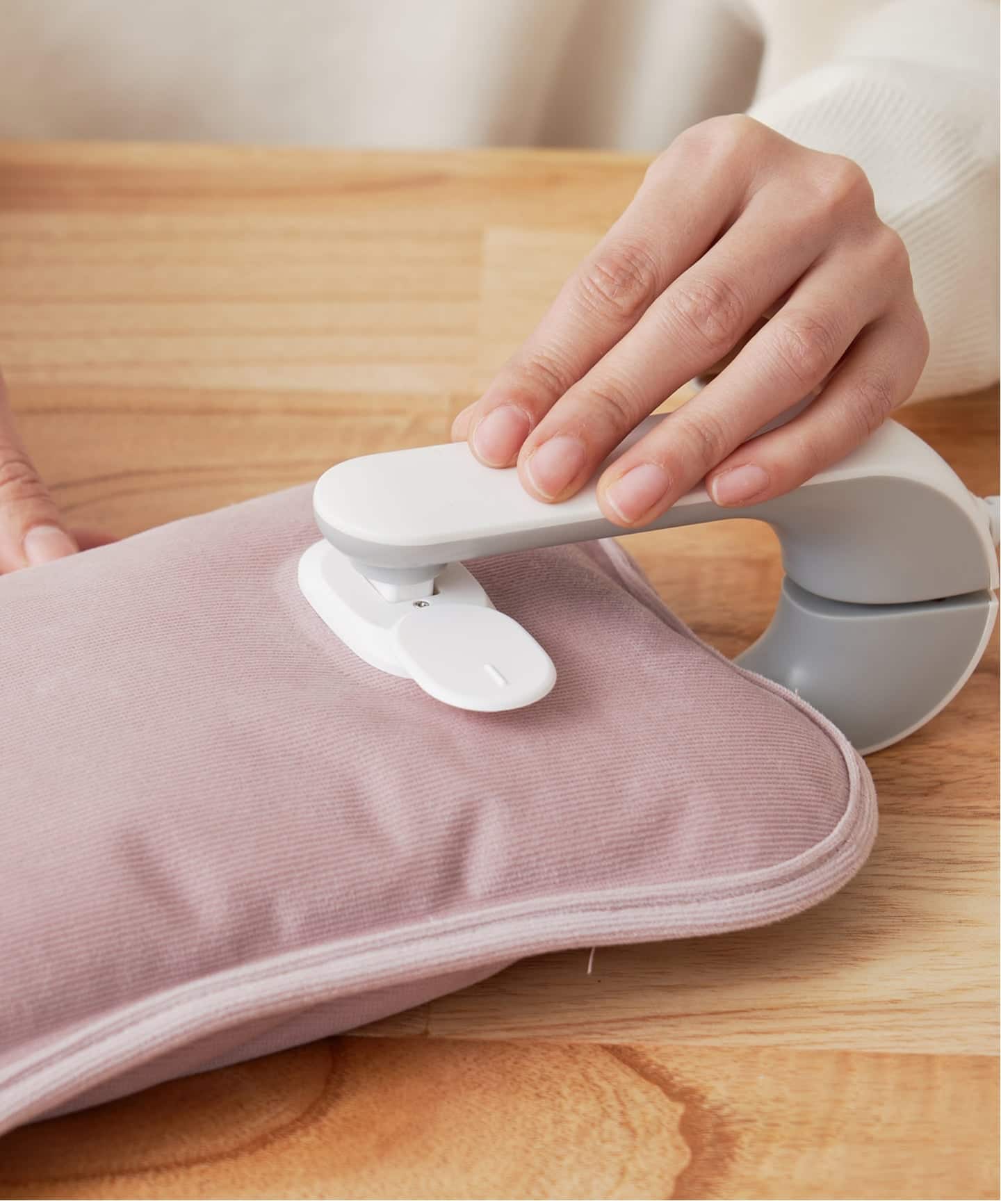 予約》【Life on Products】カバーなしで使える 蓄熱式湯たんぽ