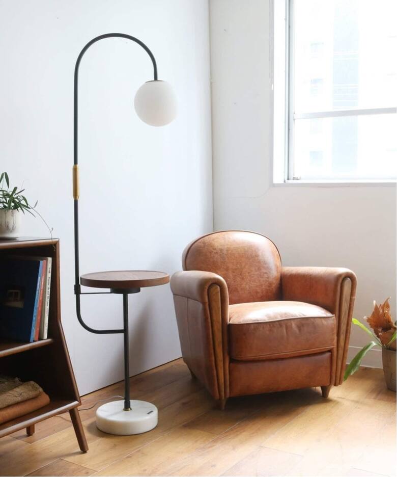 EUREKA FLOOR LAMP USB A&C エウレカ フロアランプ（照明）｜JOURNAL 