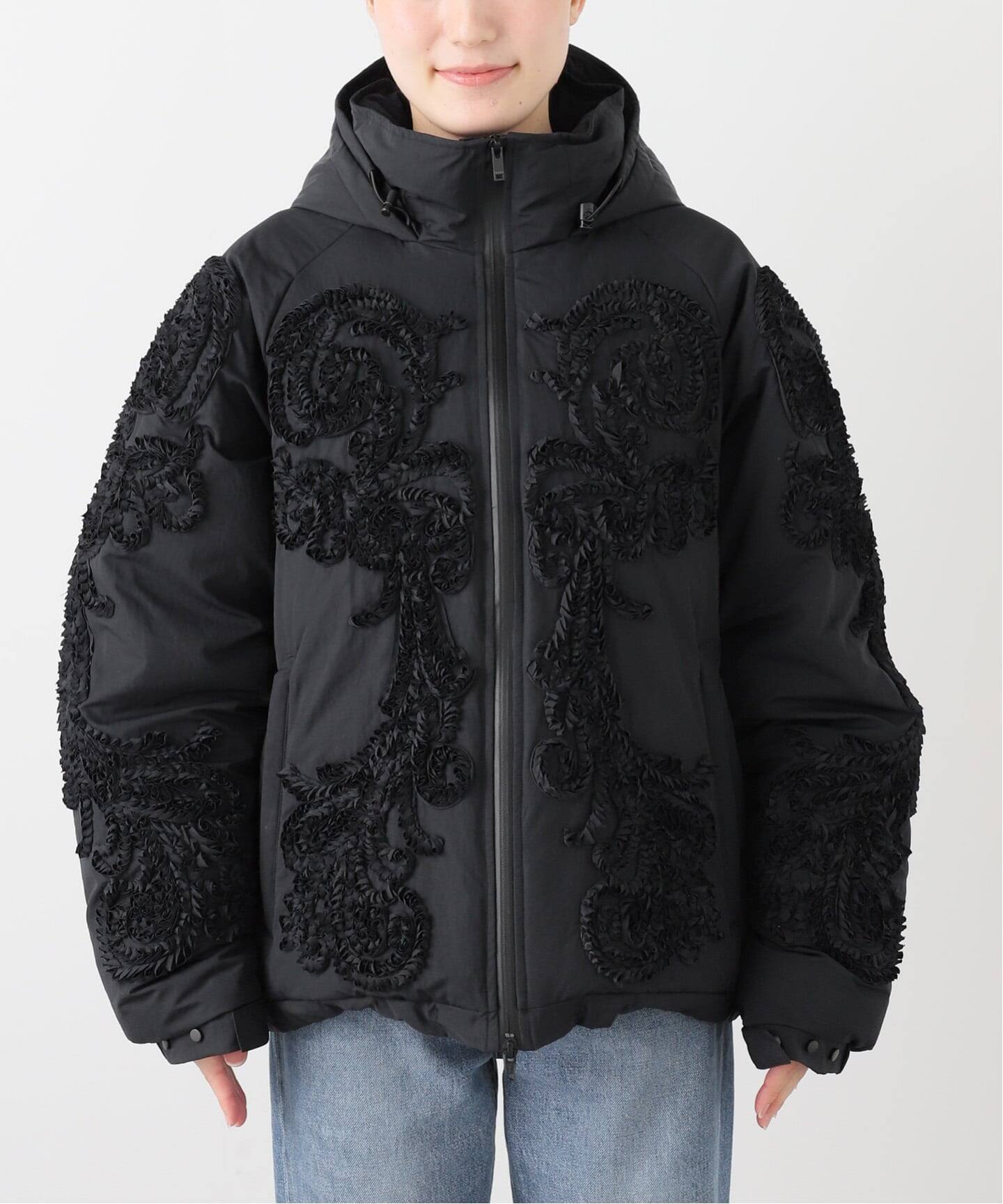 TAAKK SCULPTURE DOWN JACKET TA25AW-BL001：ダウンジャケット（ダウン