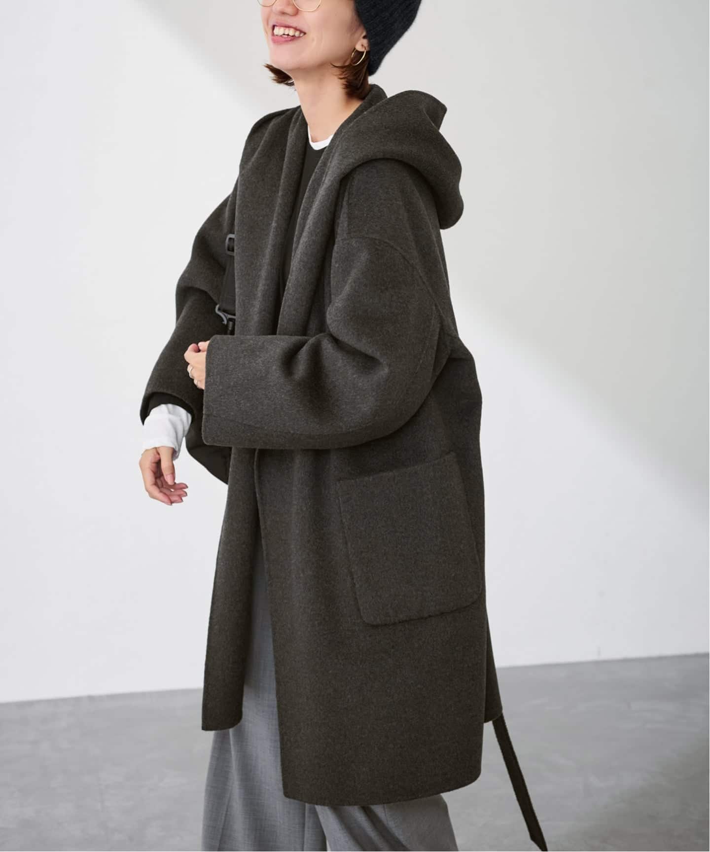 フレームワーク FRAMeWORK フードコート ウール100% 黒フーディ