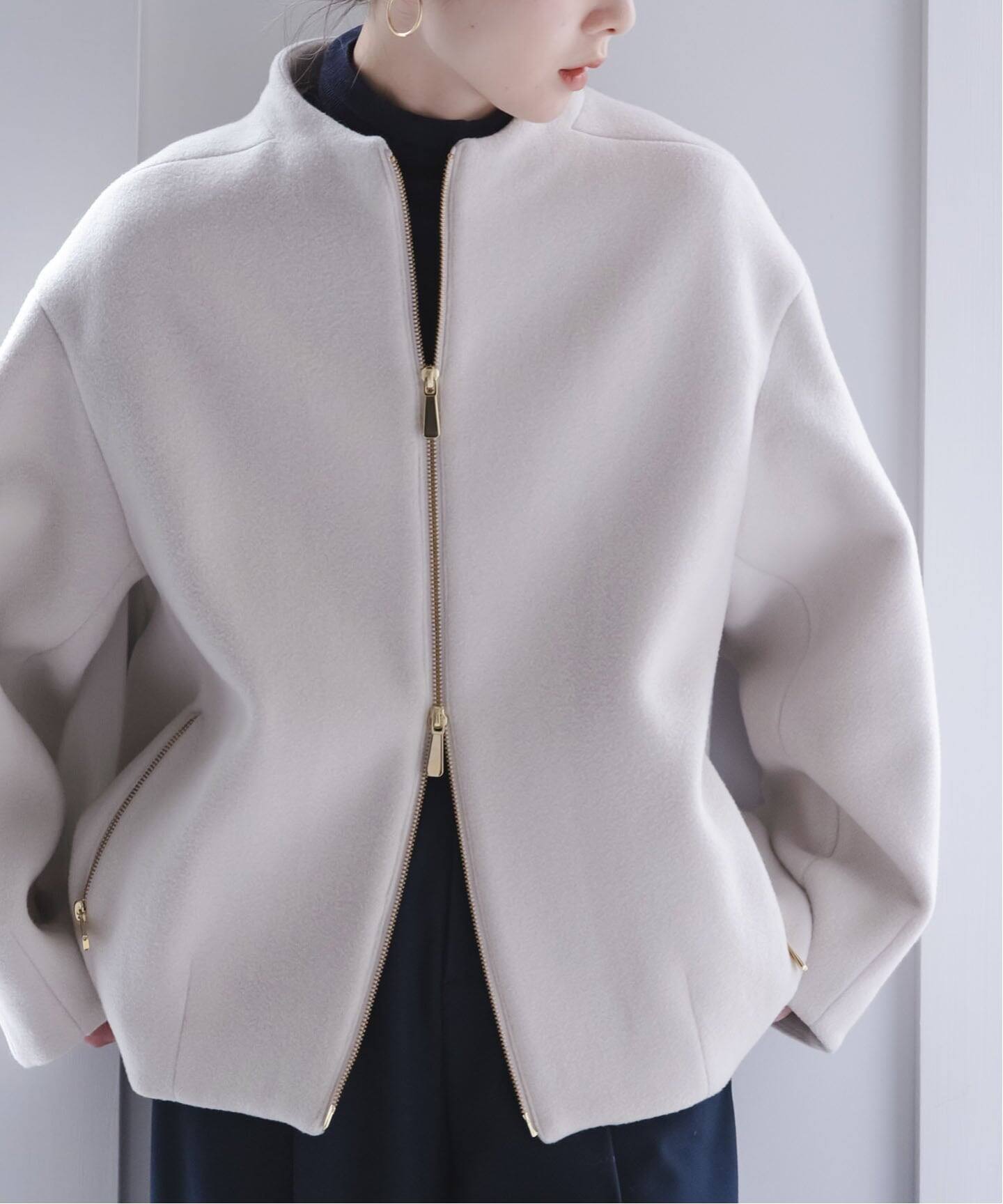 追加》MTRレイズドネックジップコート（ノーカラーコート）｜NOBLE