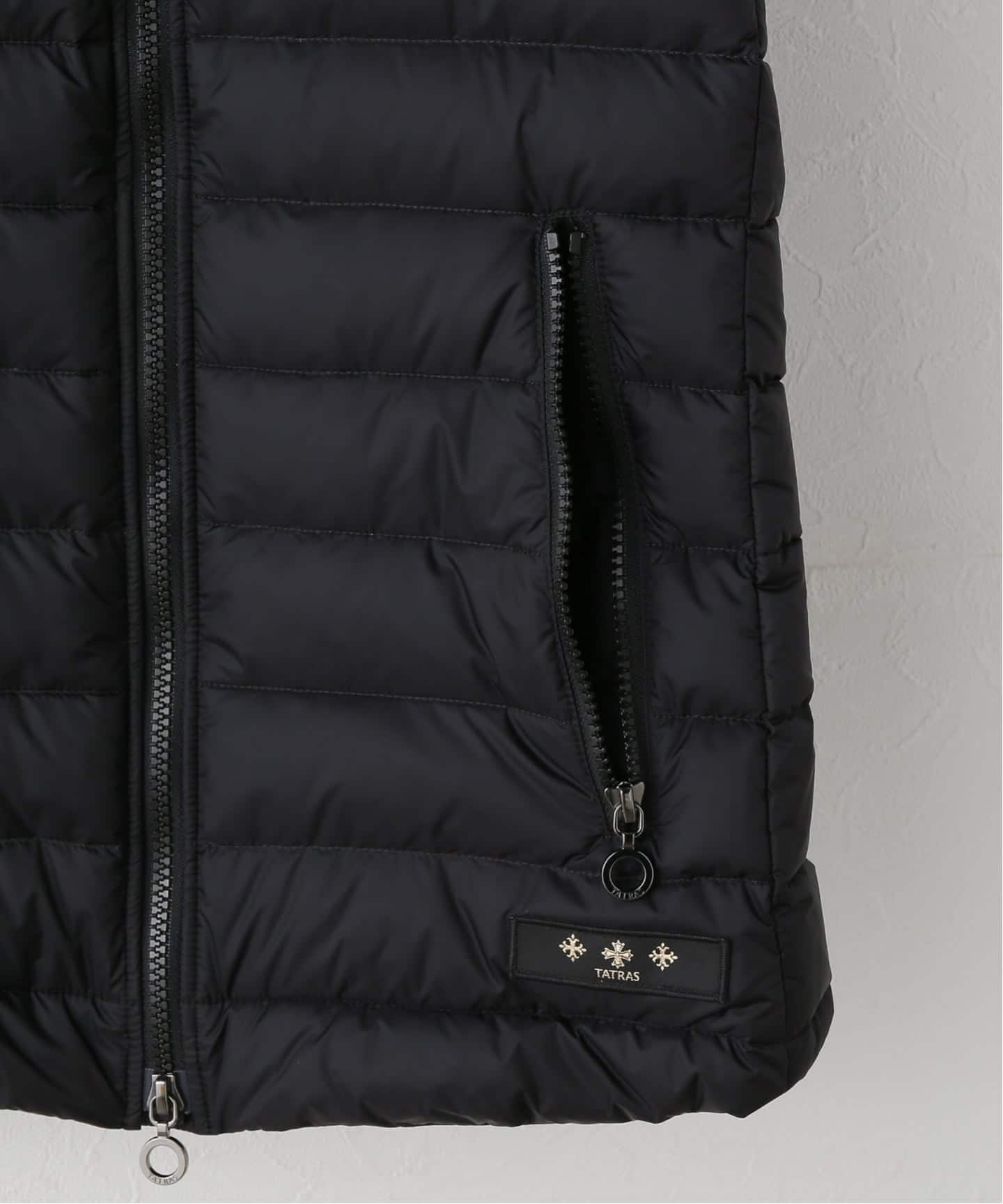 タトラス ノーカラーダウンベスト TATRAS ノーカラーダウンベスト | HardiVague information