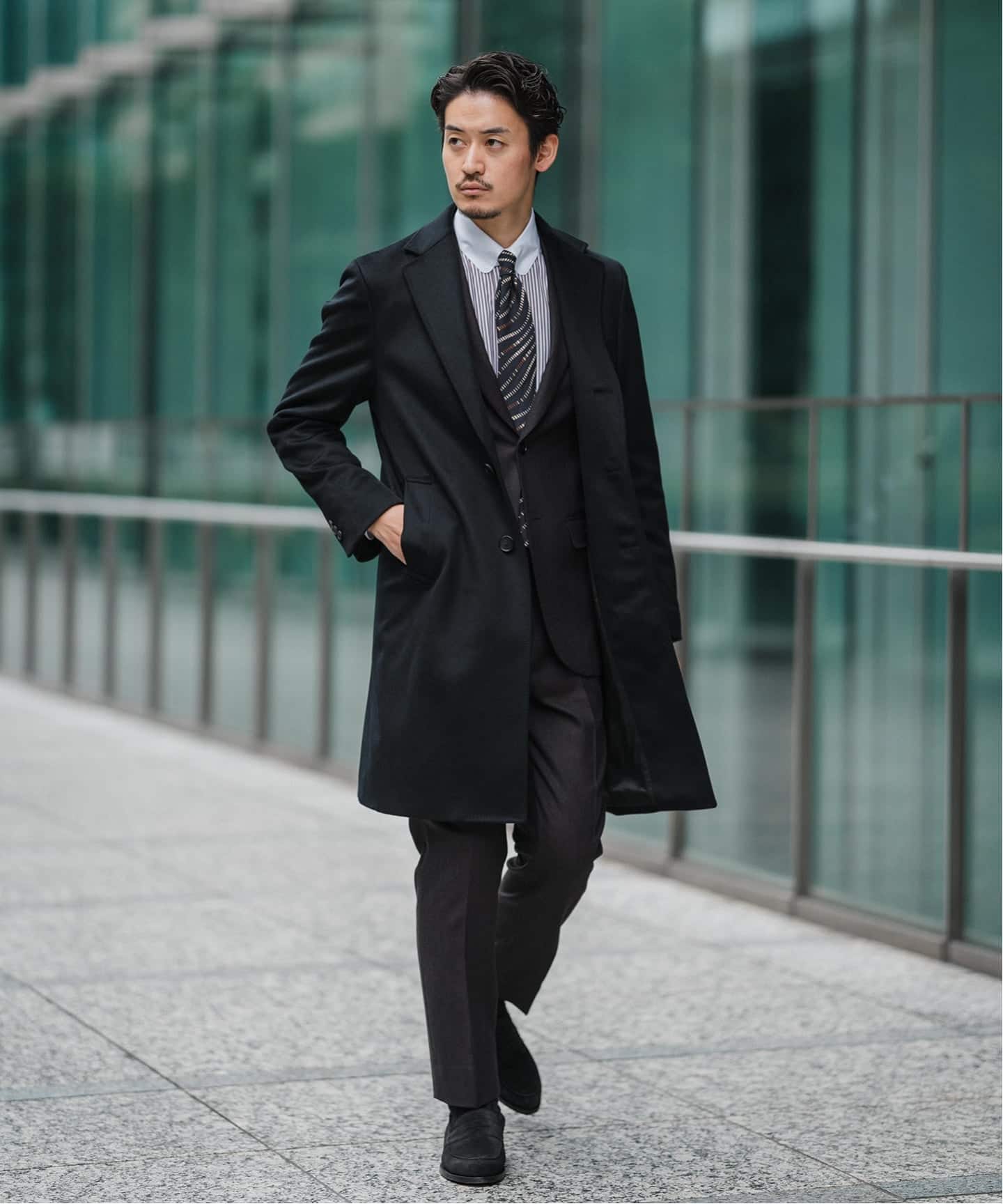 極美品✨エディフィス チェスターコート 紺 カシミヤ ウール メルトン 44 極美品✨エディフィス チェスターコート 紺 カシミヤ ウール メルトン 44