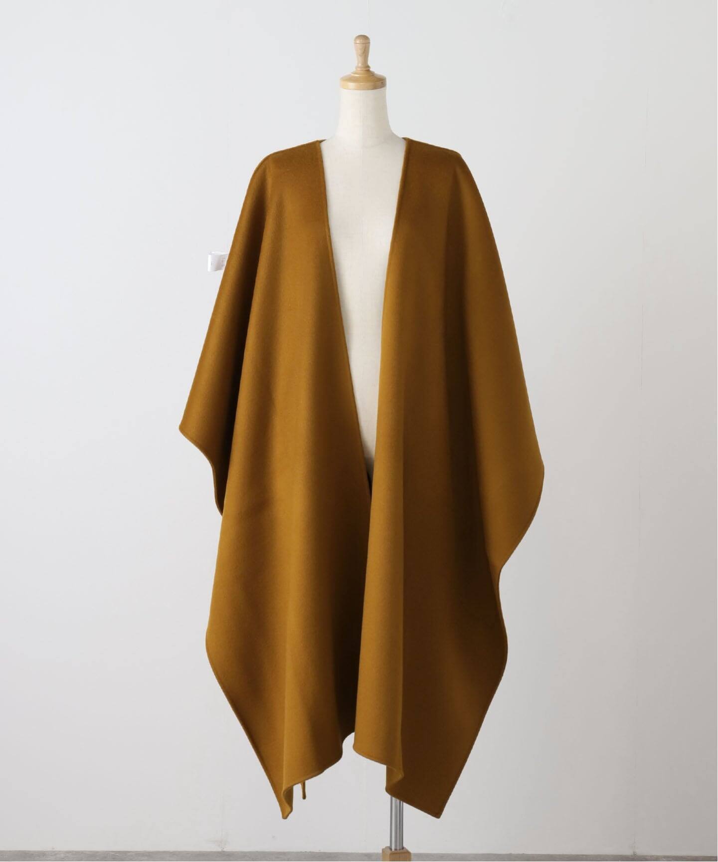 早いもの勝ち‼︎LANVIN キャメル　ポンチョ　38 早いもの勝ち‼︎LANVIN キャメル ポンチョ 38