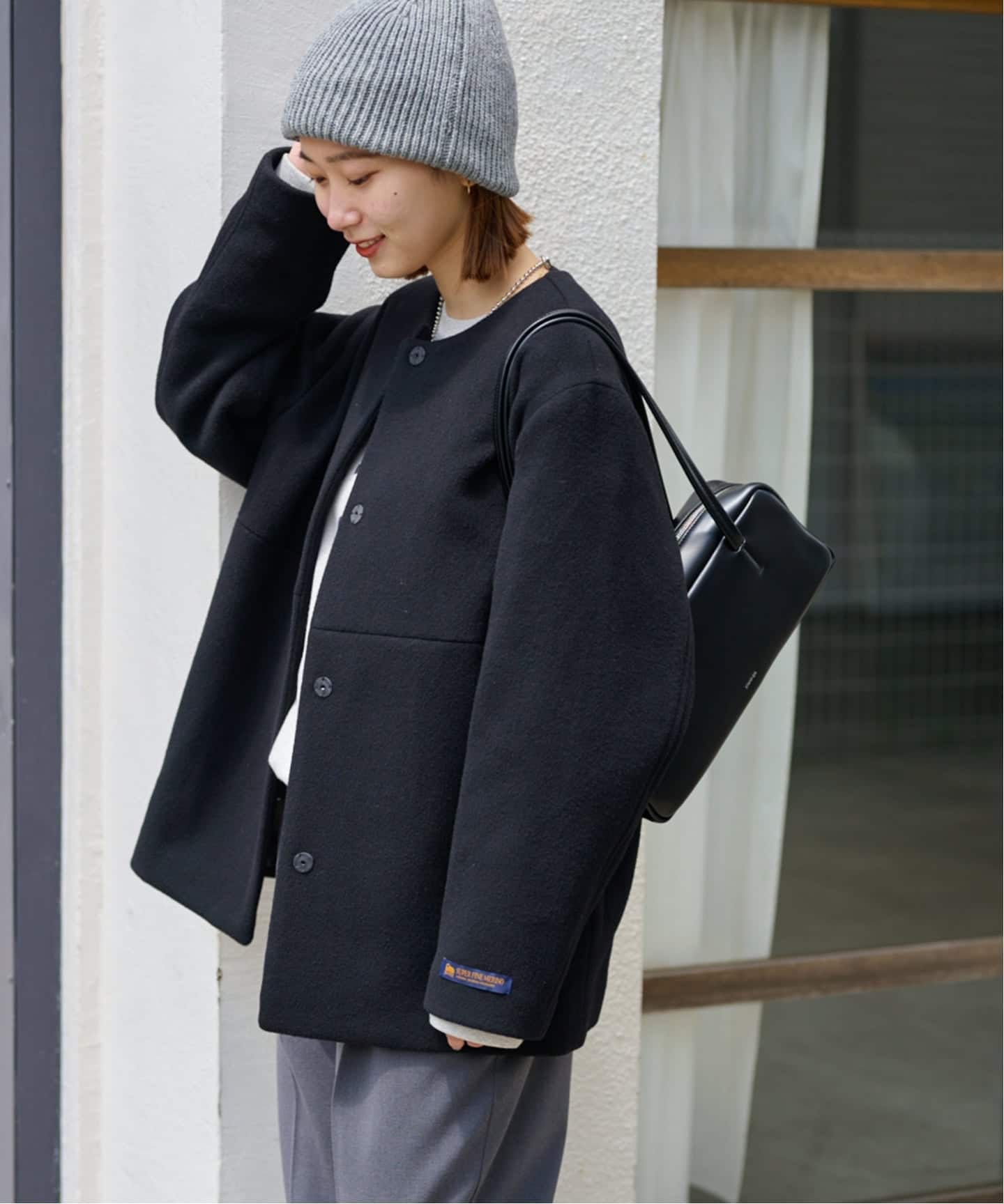 追加》スーパーファインビーバークルーネックコート（ノーカラーコート