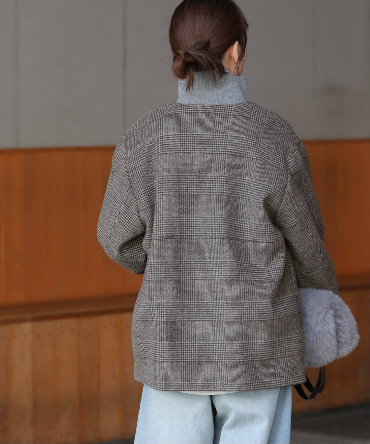 追加》スーパーファインビーバークルーネックコート（ノーカラー