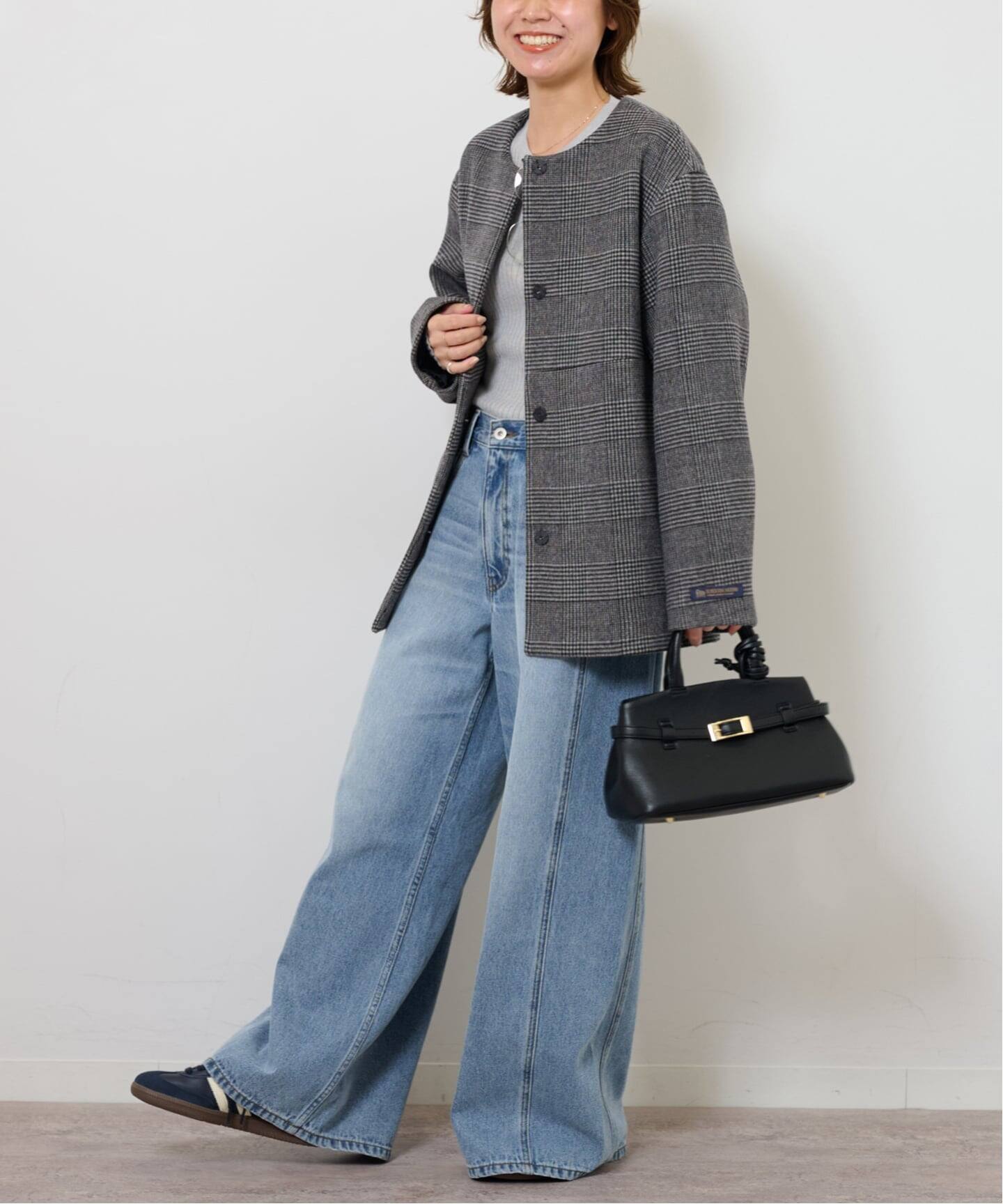 追加》スーパーファインビーバークルーネックコート（ノーカラー