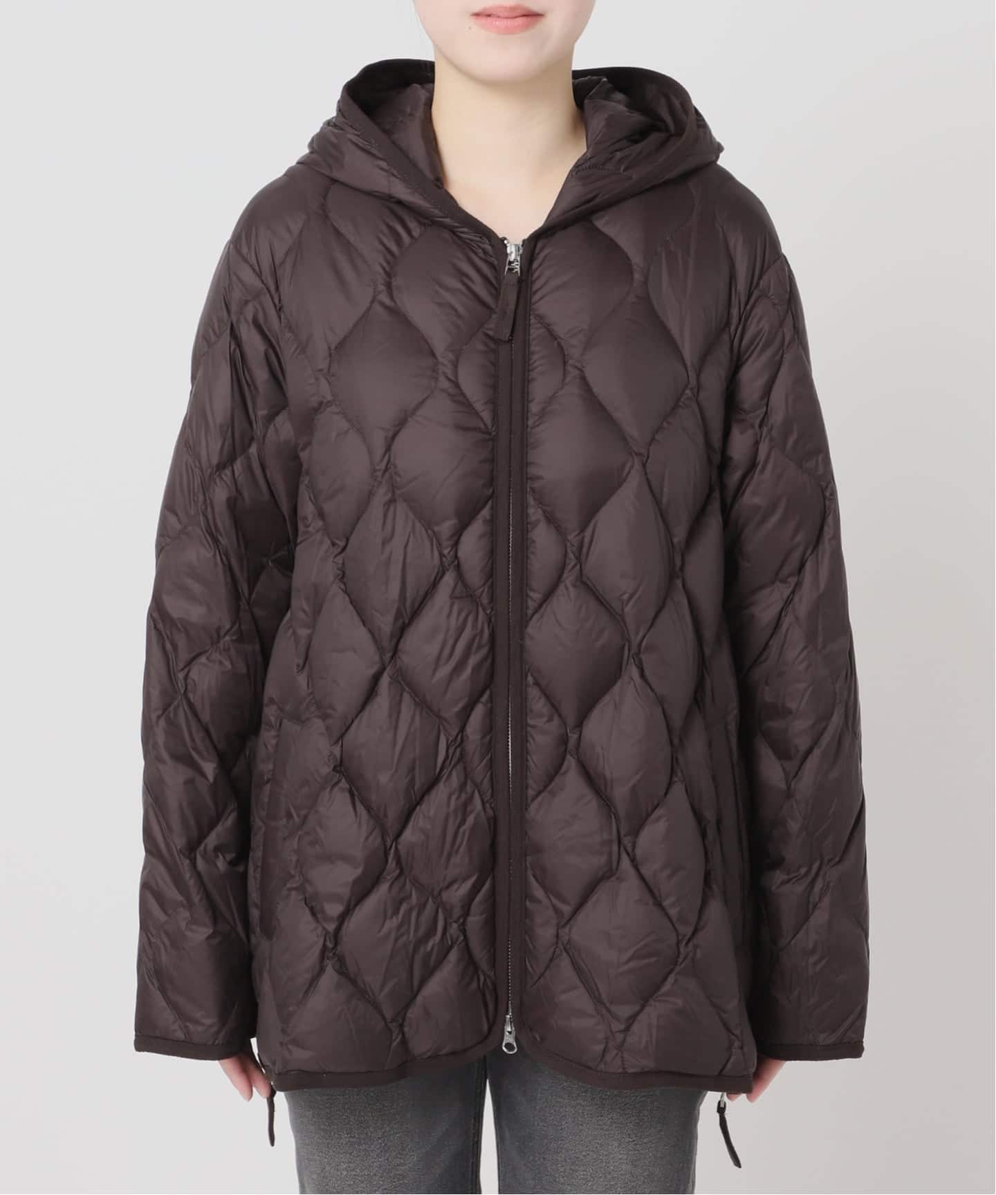 追加予約》別注【TAION / タイオン】 フードダウンコート（ダウン