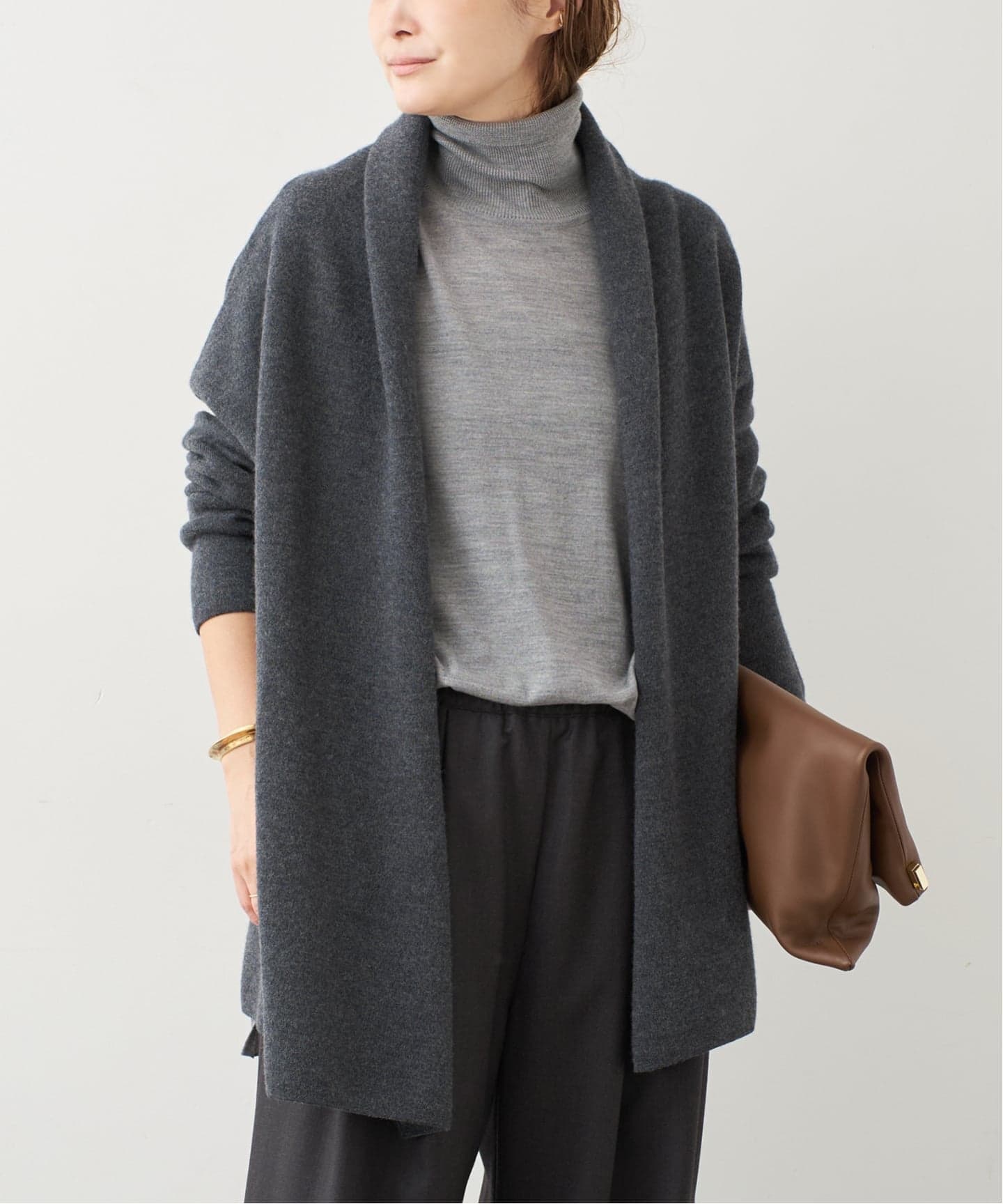 Deuxieme classe fluffy スムース ショートガウン ベージュ DEUXIEME CLASSE（ガウンコート）のフリマアイテム一覧