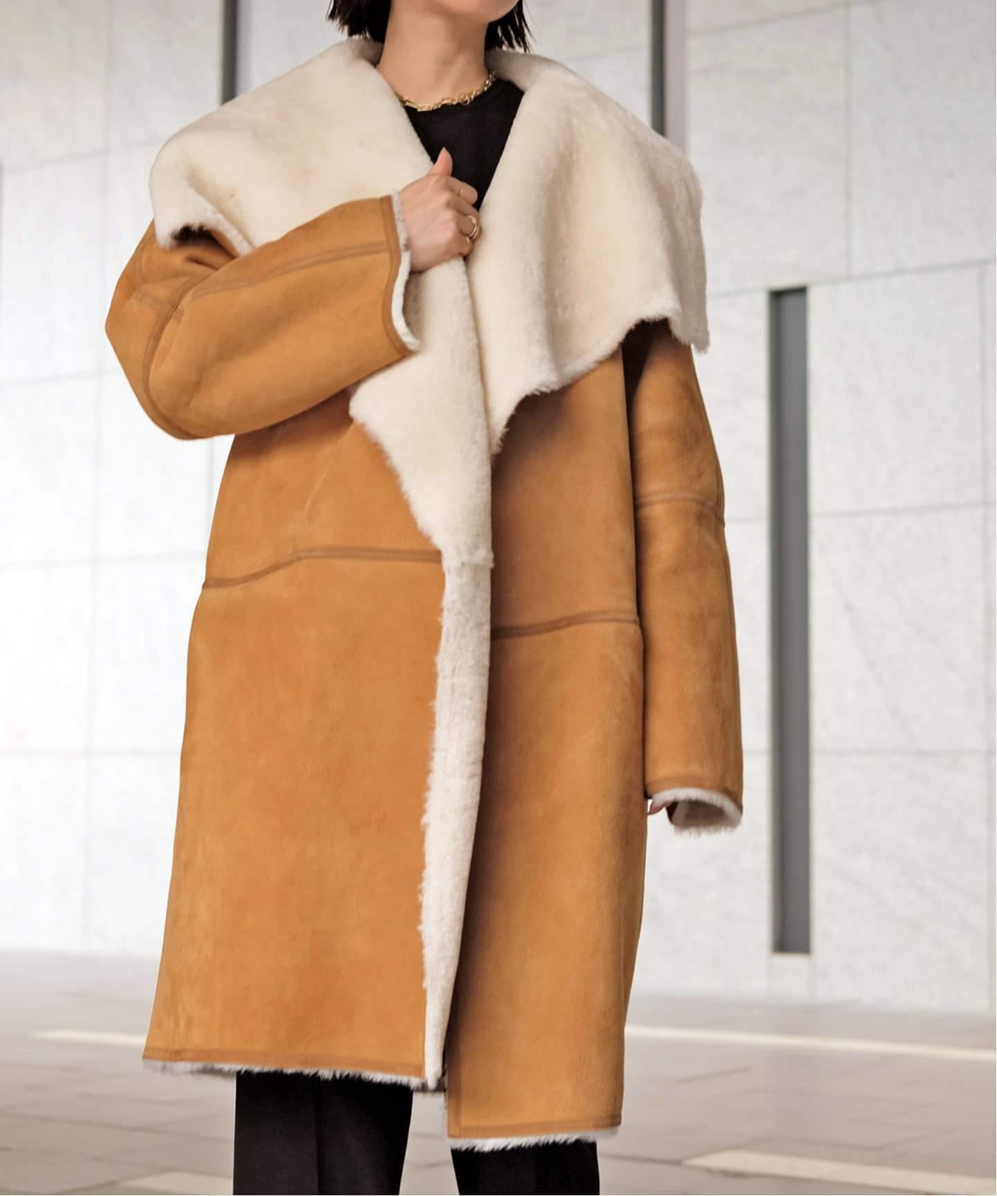 アドーアのムートンのピーコート（期間限定出品） TOTEME/トーテム】DRAPED SHEARLING COAT（ムートンコート）｜AP