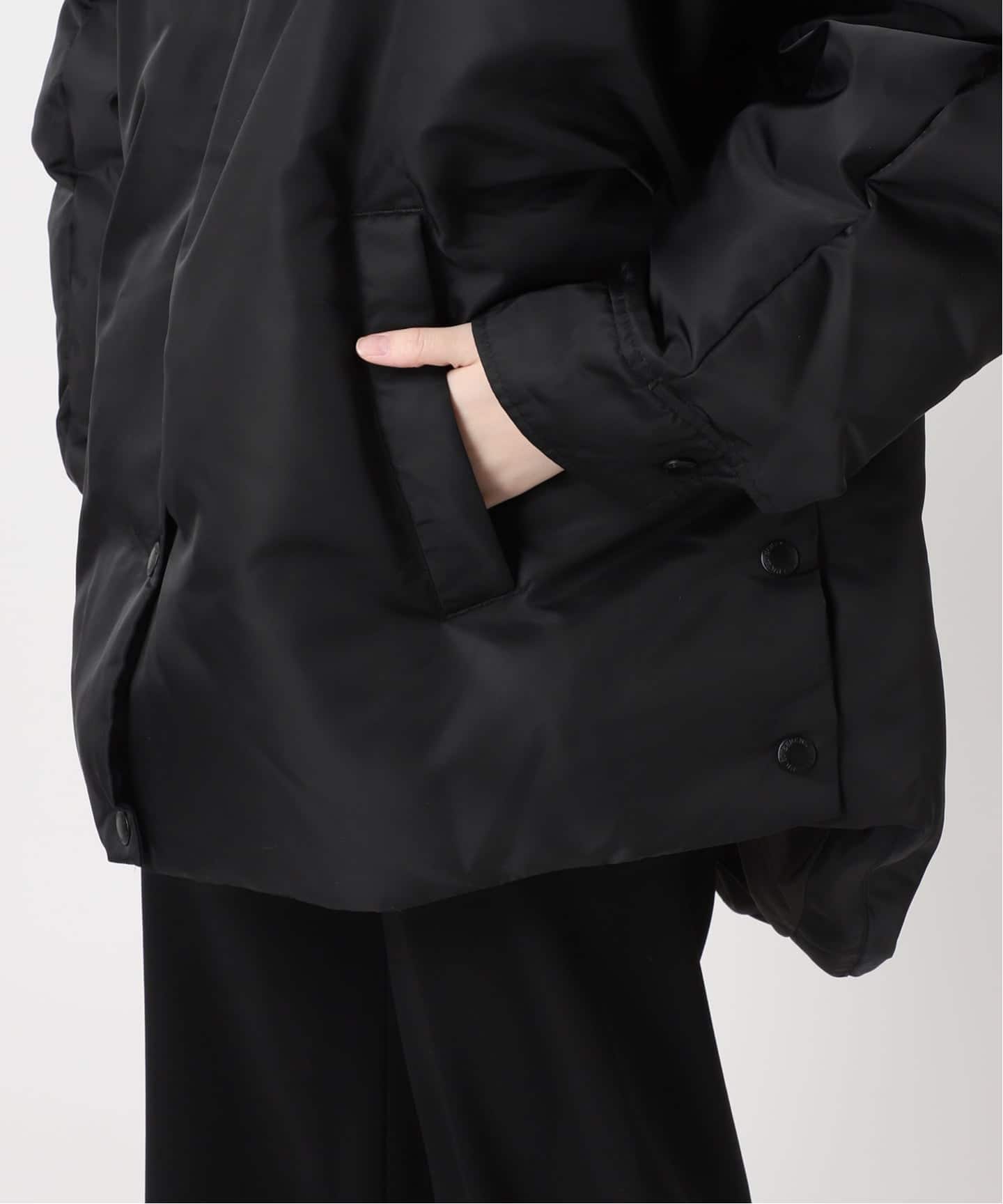 BERENICE】ブラックオーバーダウンジャケット（ダウンジャケット）｜AP