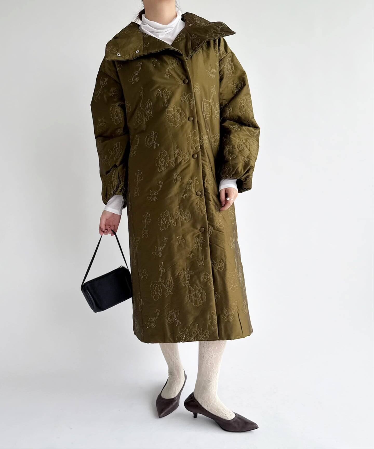 ヌキテパ　Poly Dupion Embroidery Quilted Coat Poly Dupion Quilting Jacket | Pasand by ne Quittez pas
