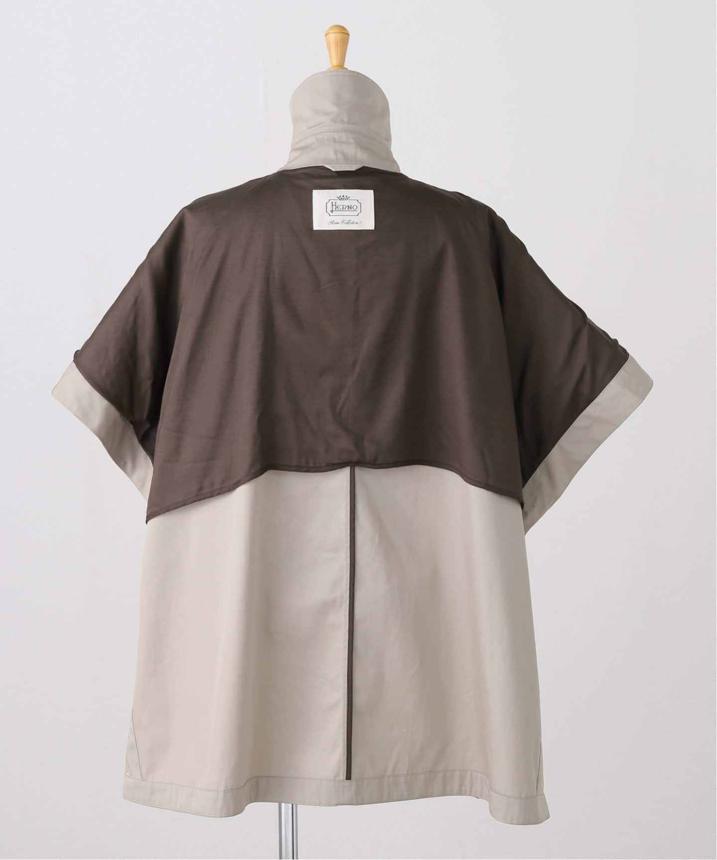 アウターその他 HERNO Women Outer IM000184D Beige HERNO/ヘルノ SHORT SLEEVE W COAT コート IM000184D（その他