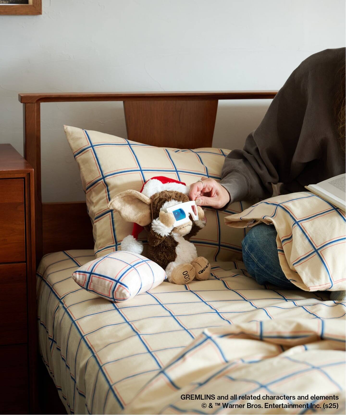 GREMLINS×NICI×JSF】SANTA GIZMO DOLL with Pillow and 3D Glasses