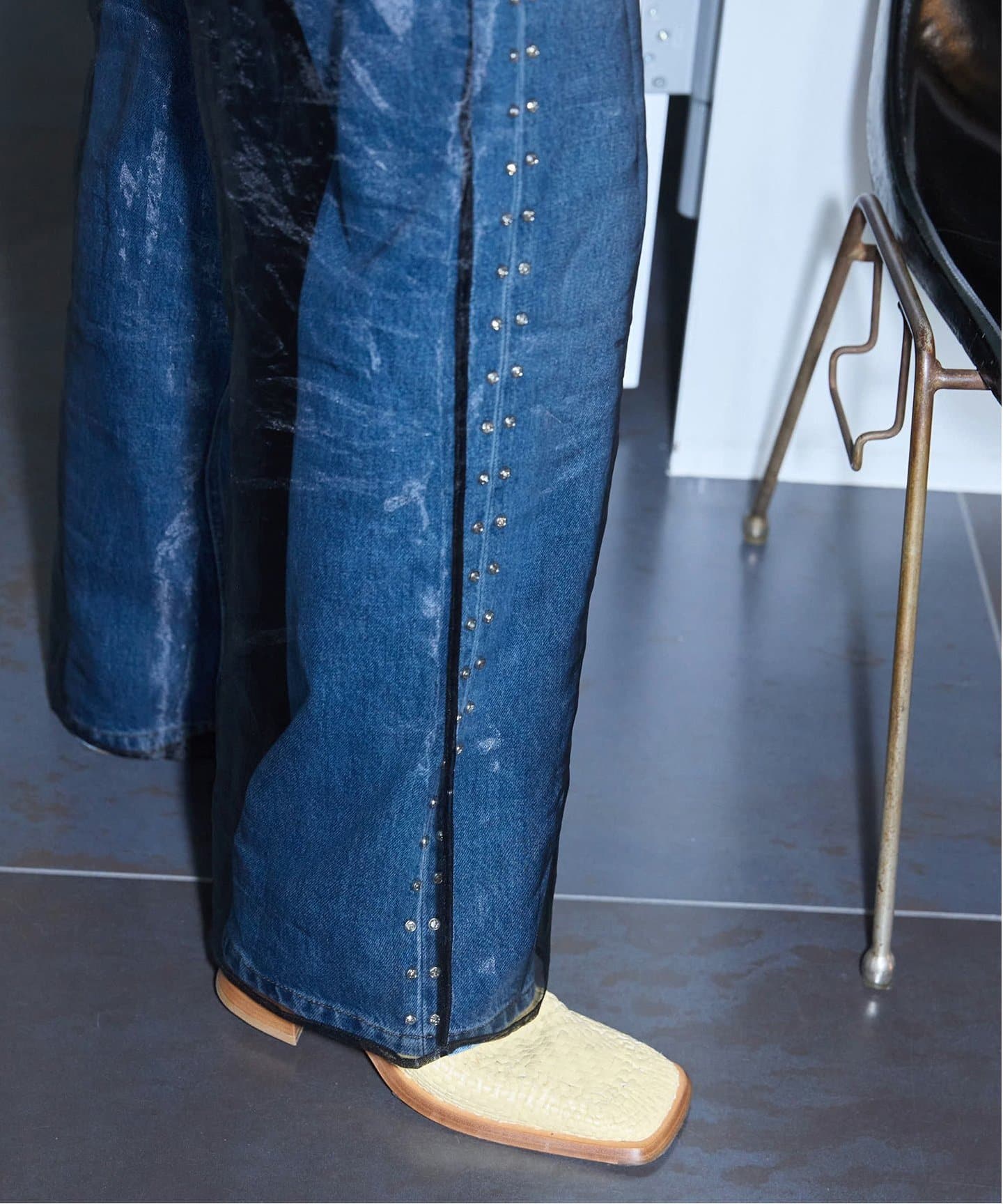 パンツ sheer pants WRINKLED SEMI-SHEER PANTS - Brown | ZARA United States