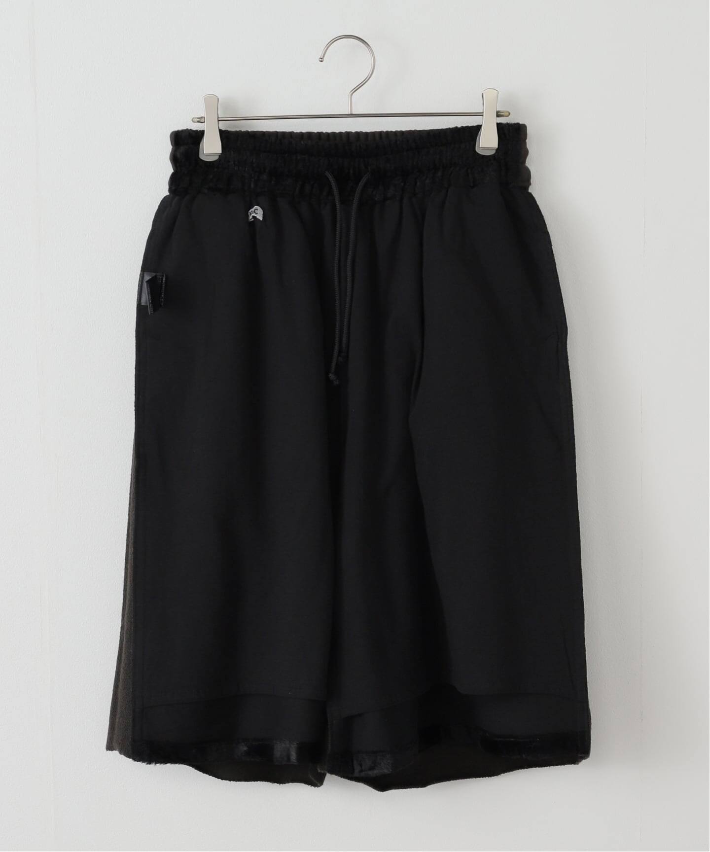 ブラックカジュアルショートパンツ ひざ上丈]マルチカラー カットオフショートパンツ(EZBH