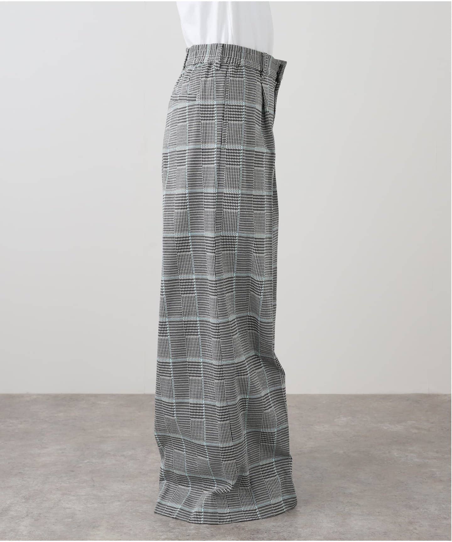 パンツ MASU Classic Easy Trousers MASU(エムエーエスユー)のCLASSIC EASY TROUSERS BLACKの通販