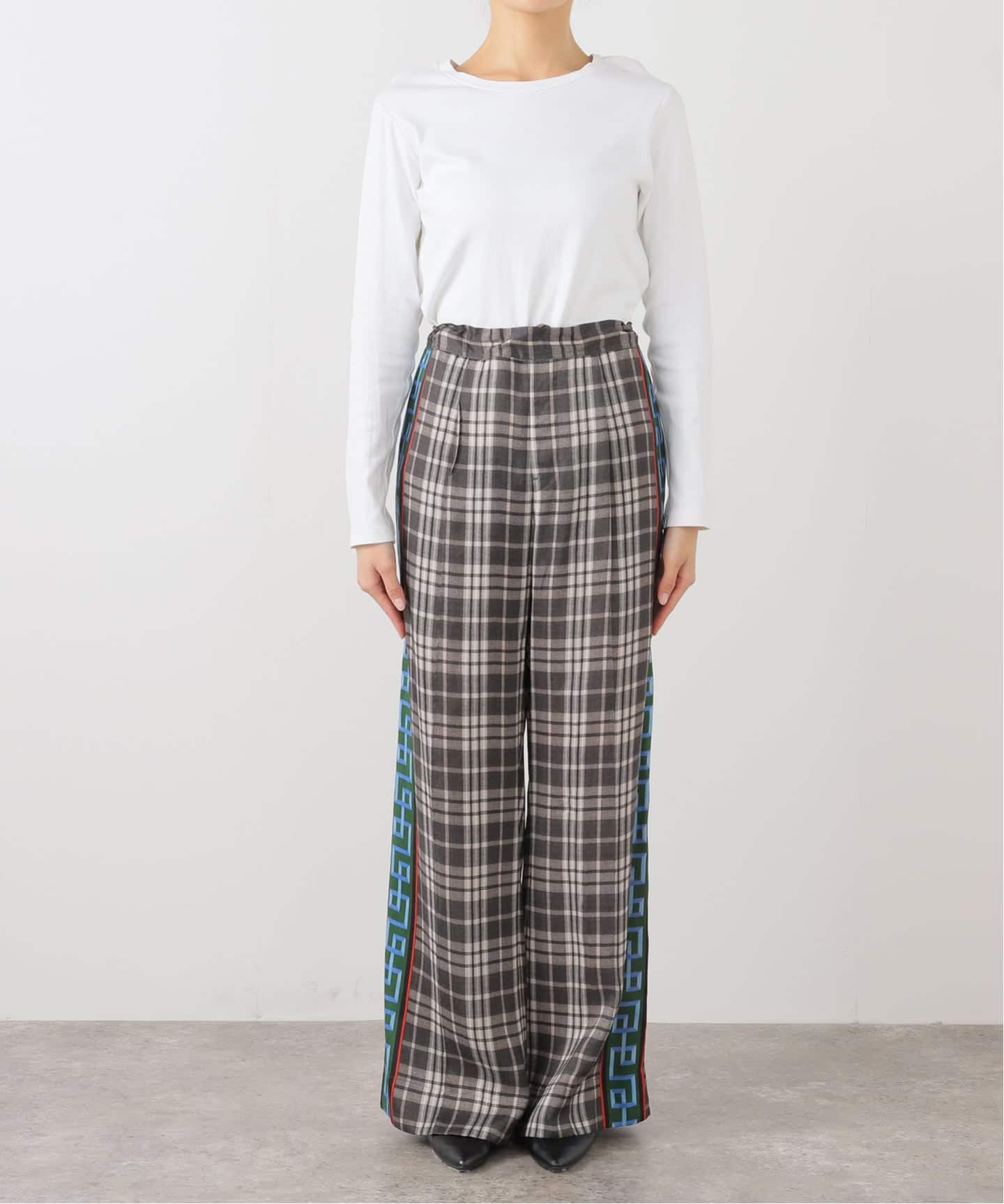 極美品 TOGA PULLA コットンツイルチェックパンツ マルチカラー 極美品 TOGA PULLA コットンツイルチェックパンツ マルチカラー