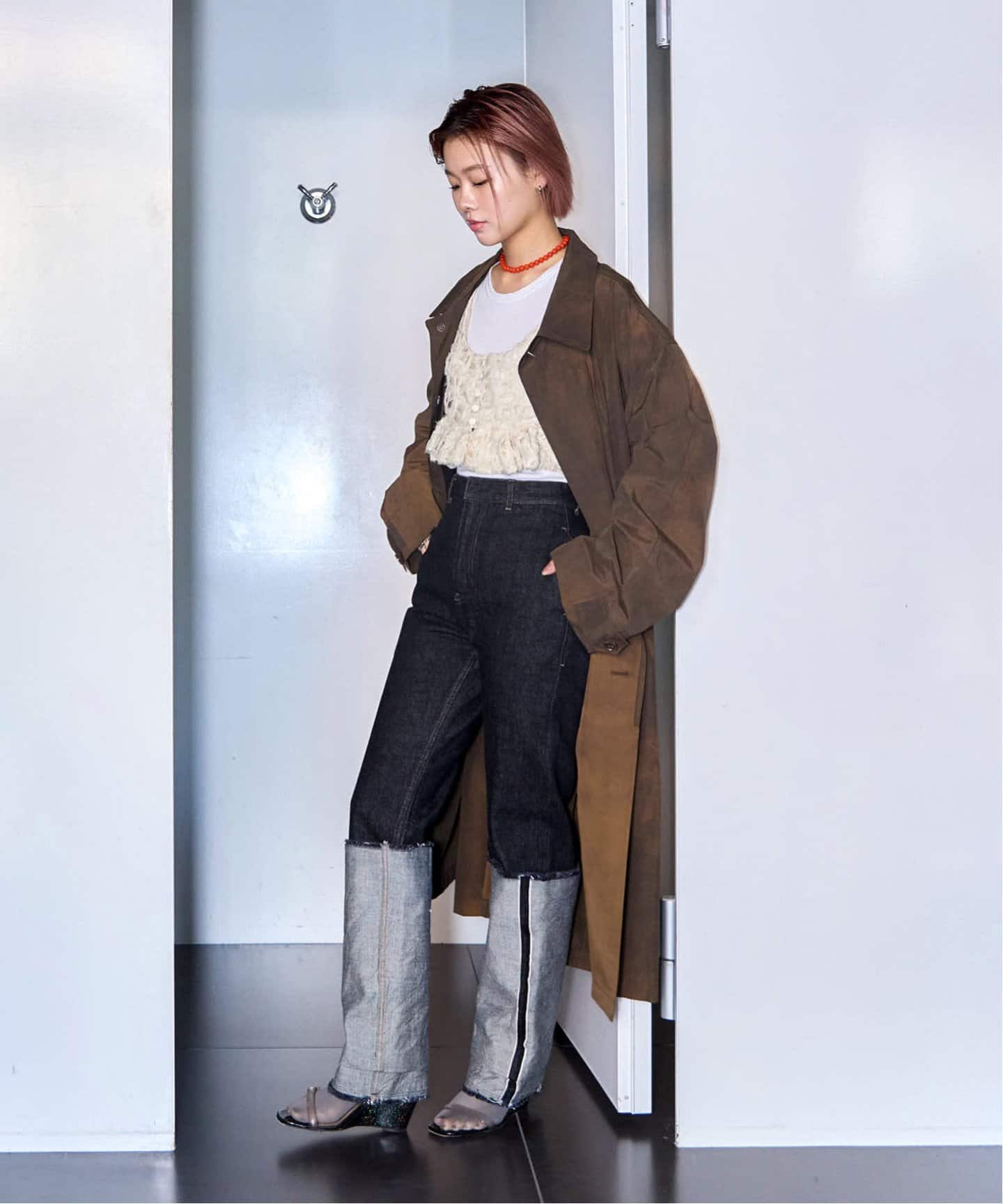 【美品✨】LIVINGTONE DOLKワイドデニムパンツ ロールアップ 36 美品✨】LIVINGTONE DOLKワイドデニムパンツ ロールアップ 36 美