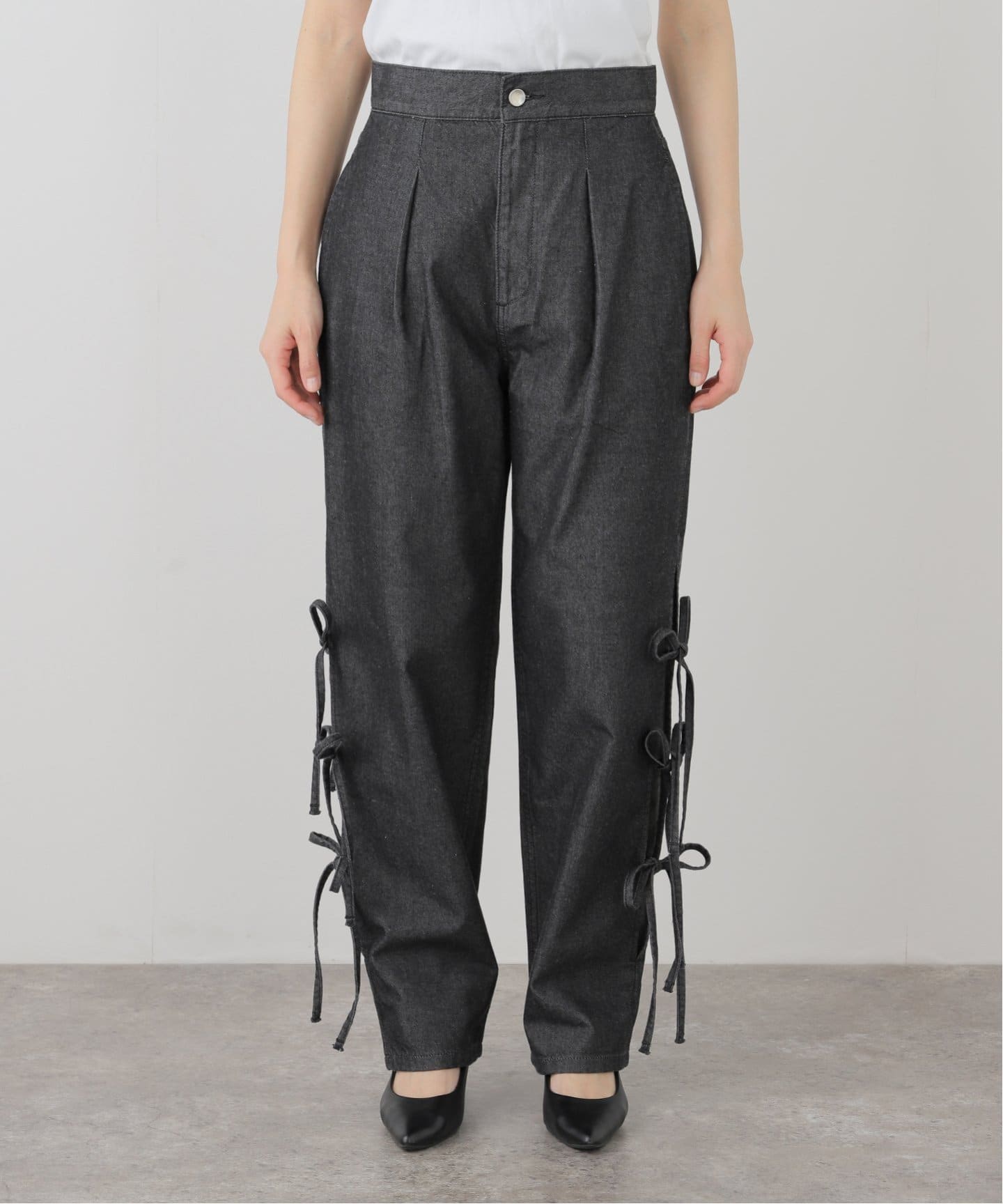 LIVINGTONE JAZ Side slit with bow LT-JAZ-08：デニムパンツ