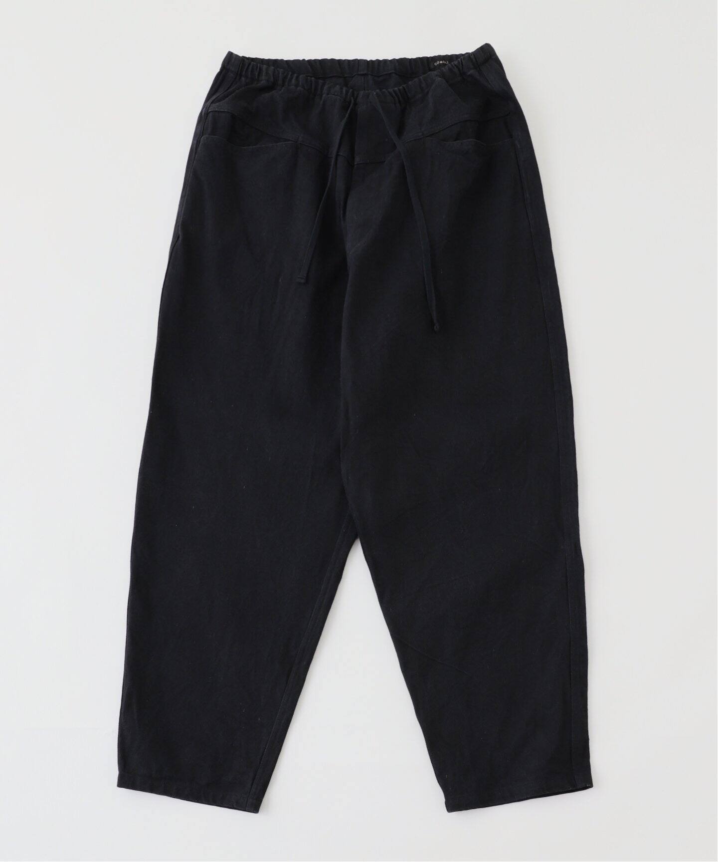 COMOLI / コモリ】ブラックドリル テーパードパンツ B01-030 09  