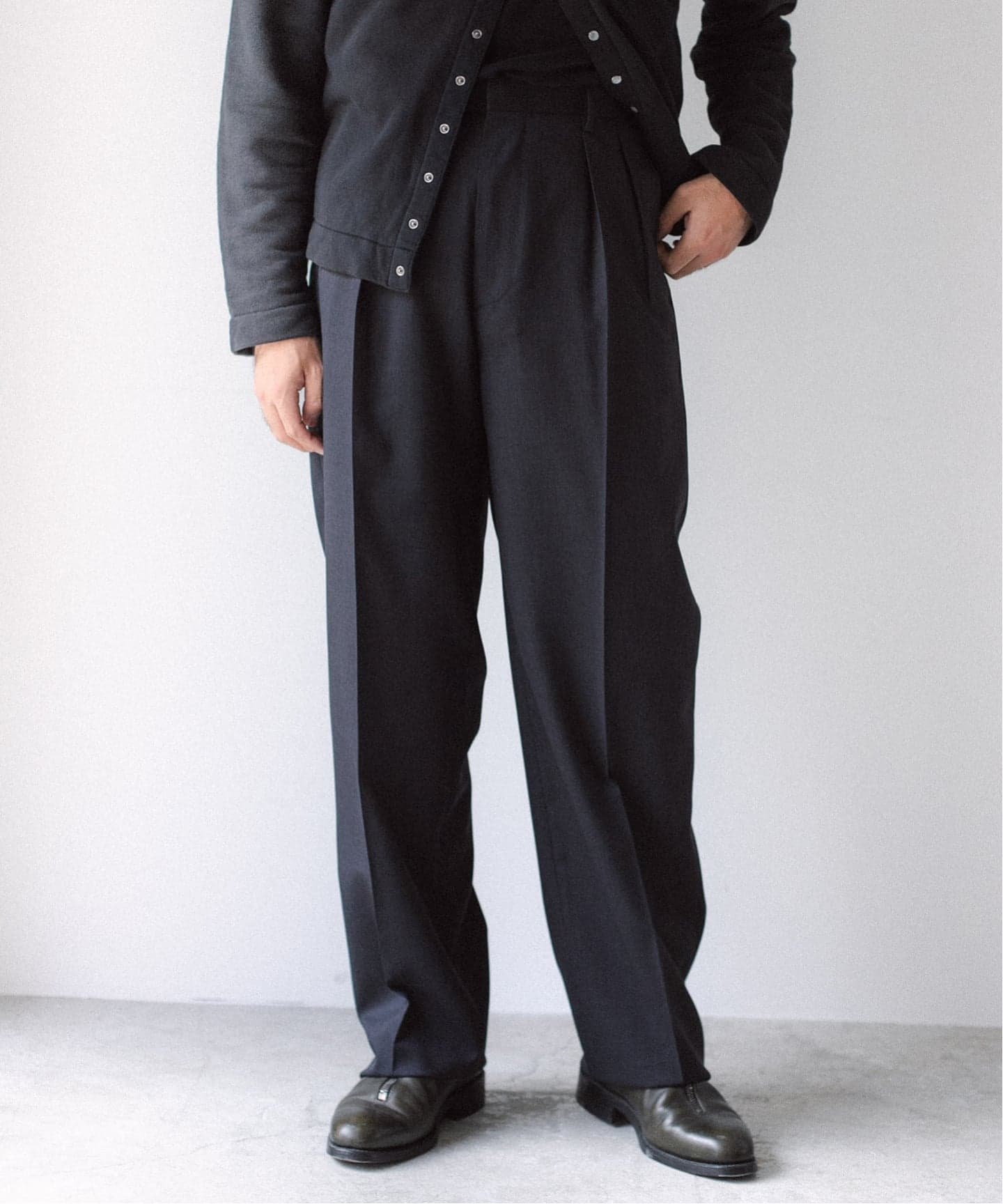 LE / エルイー】2TUCK WOOL PT（スラックス）｜L'ECHOPPE（レ