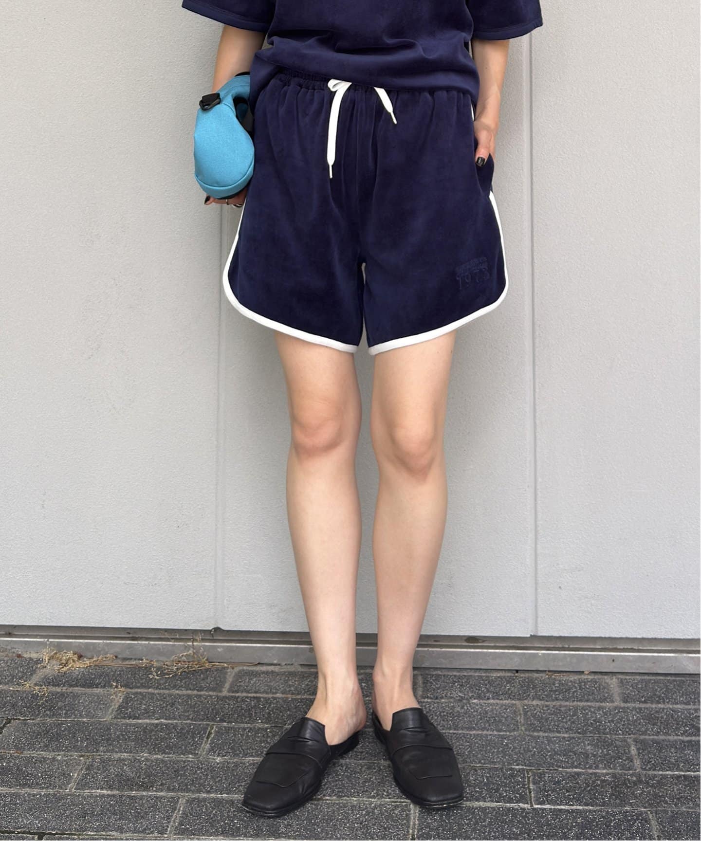 ベロアショートパンツ