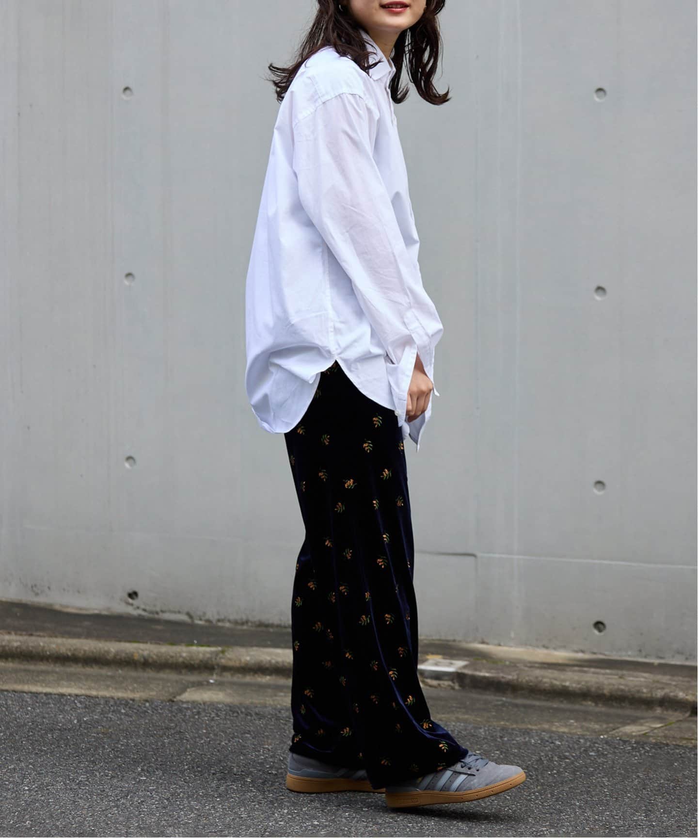 outdoor products 刺繍べロアフレアパンツ　36 追加 刺繍ベロアフレアパンツ（スラックス）｜OUTDOOR PRODUCTS
