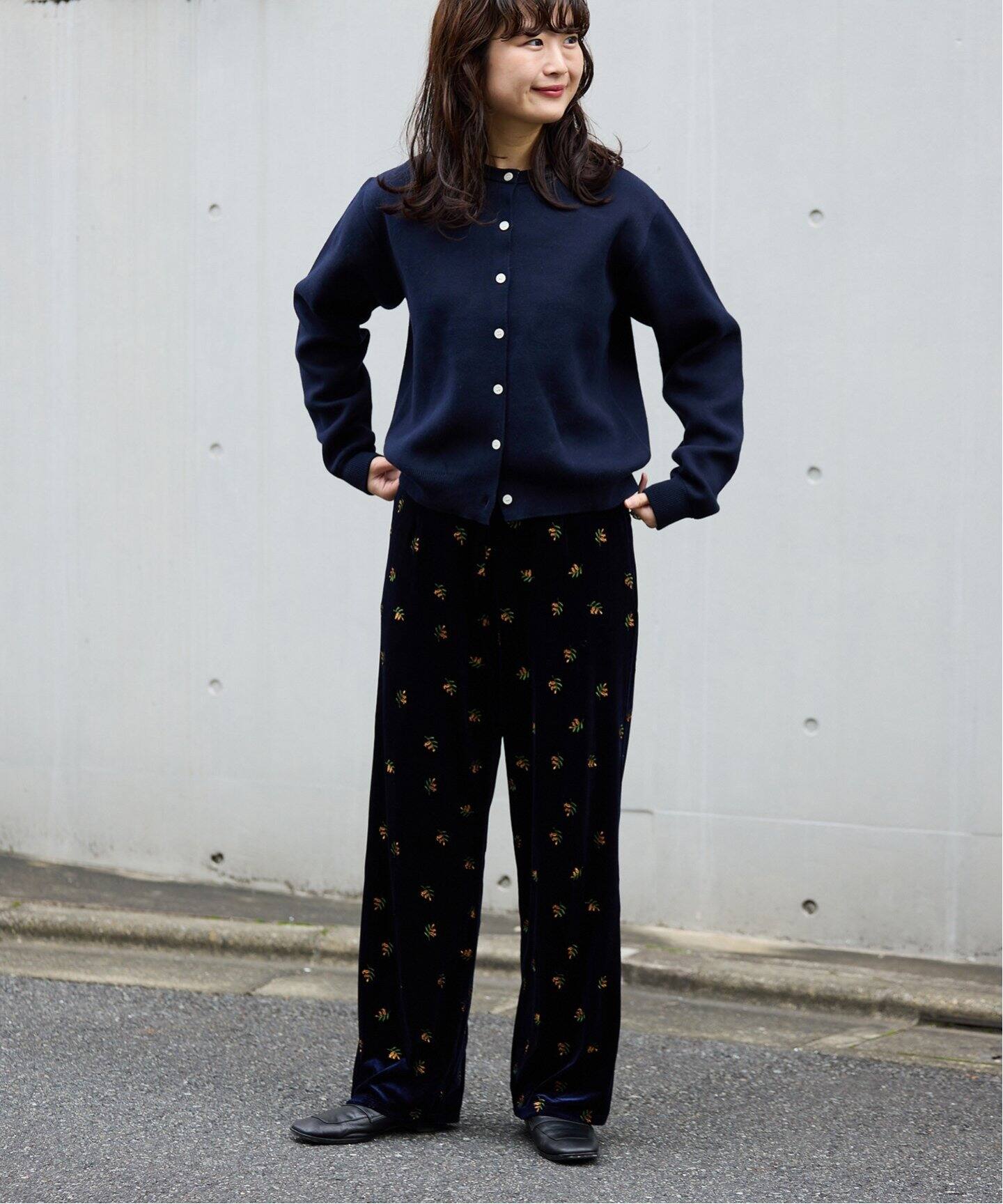outdoor products 刺繍べロアフレアパンツ　36 追加 刺繍ベロアフレアパンツ（スラックス）｜OUTDOOR PRODUCTS