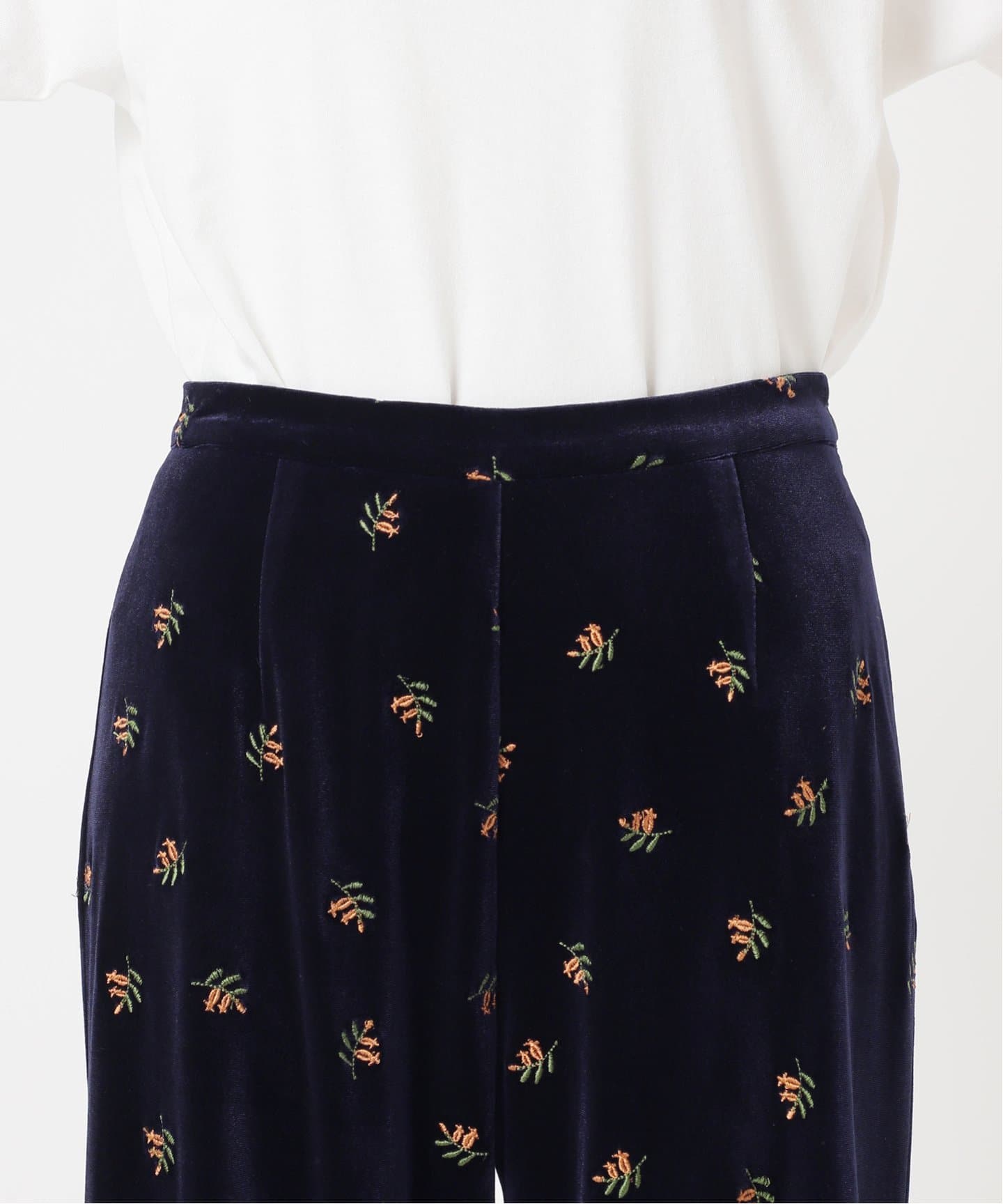 刺繍ベロアフレアパンツ（スラックス）｜OUTDOOR PRODUCTS（アウトドア